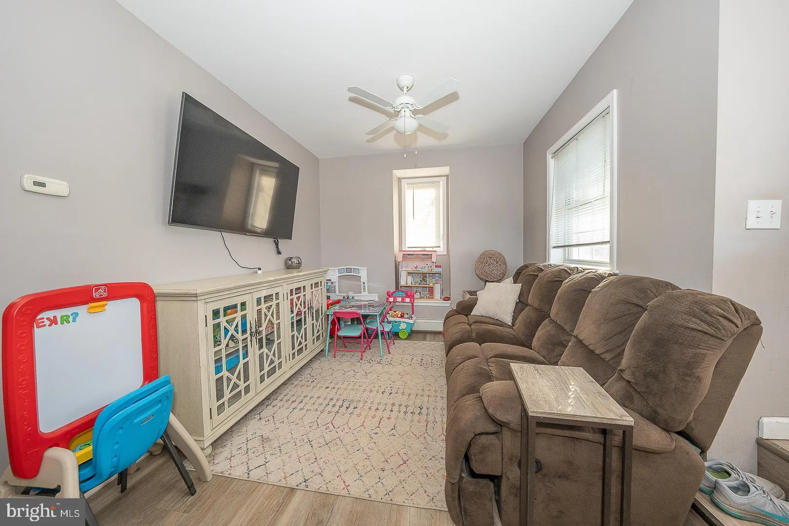 Telford, Pennsylvania 18969, United States, 4 Bedrooms Bedrooms, ,2 BathroomsBathrooms,Residential,Pending,22335