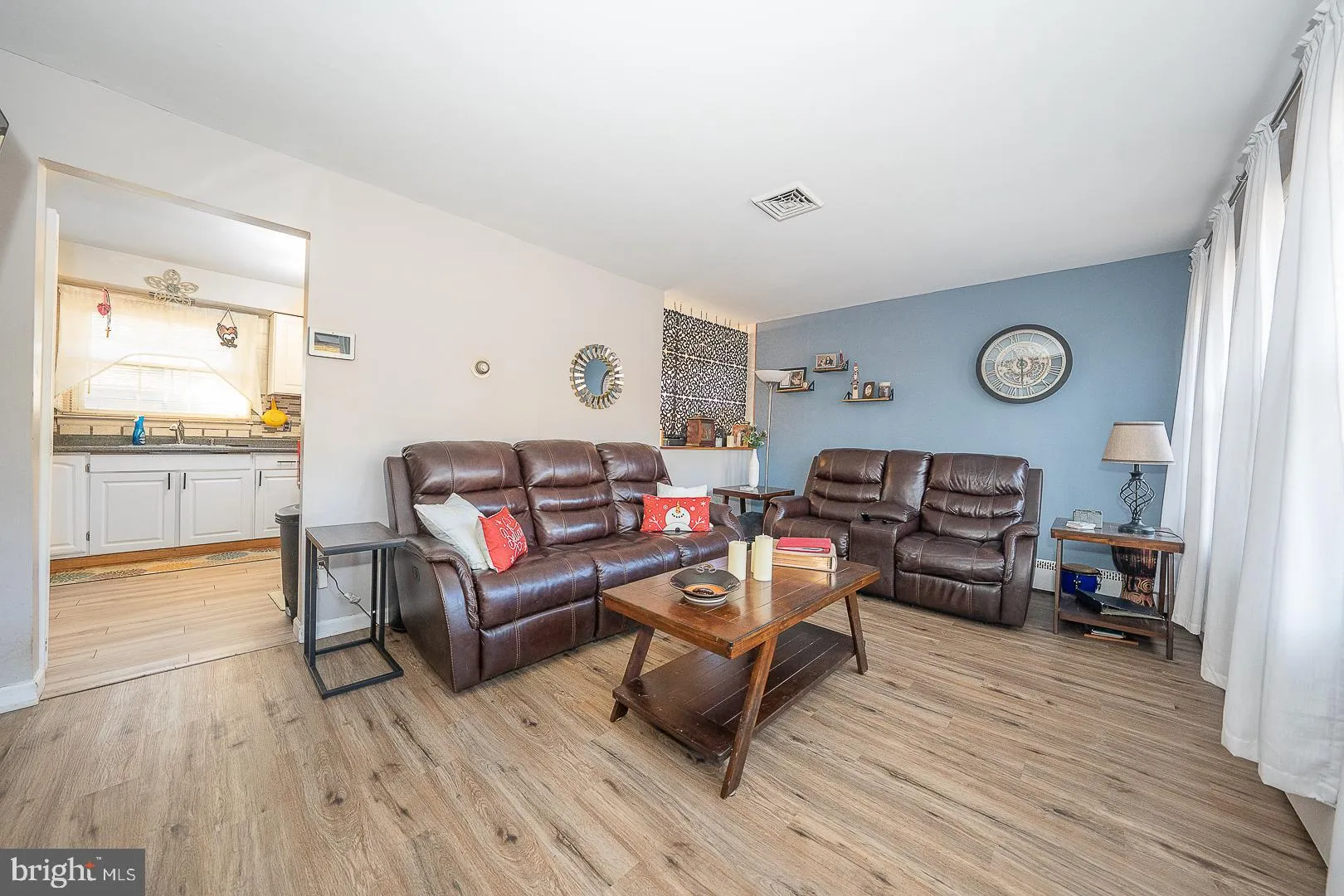 Telford, Pennsylvania 18969, United States, 4 Bedrooms Bedrooms, ,2 BathroomsBathrooms,Residential,Pending,22335