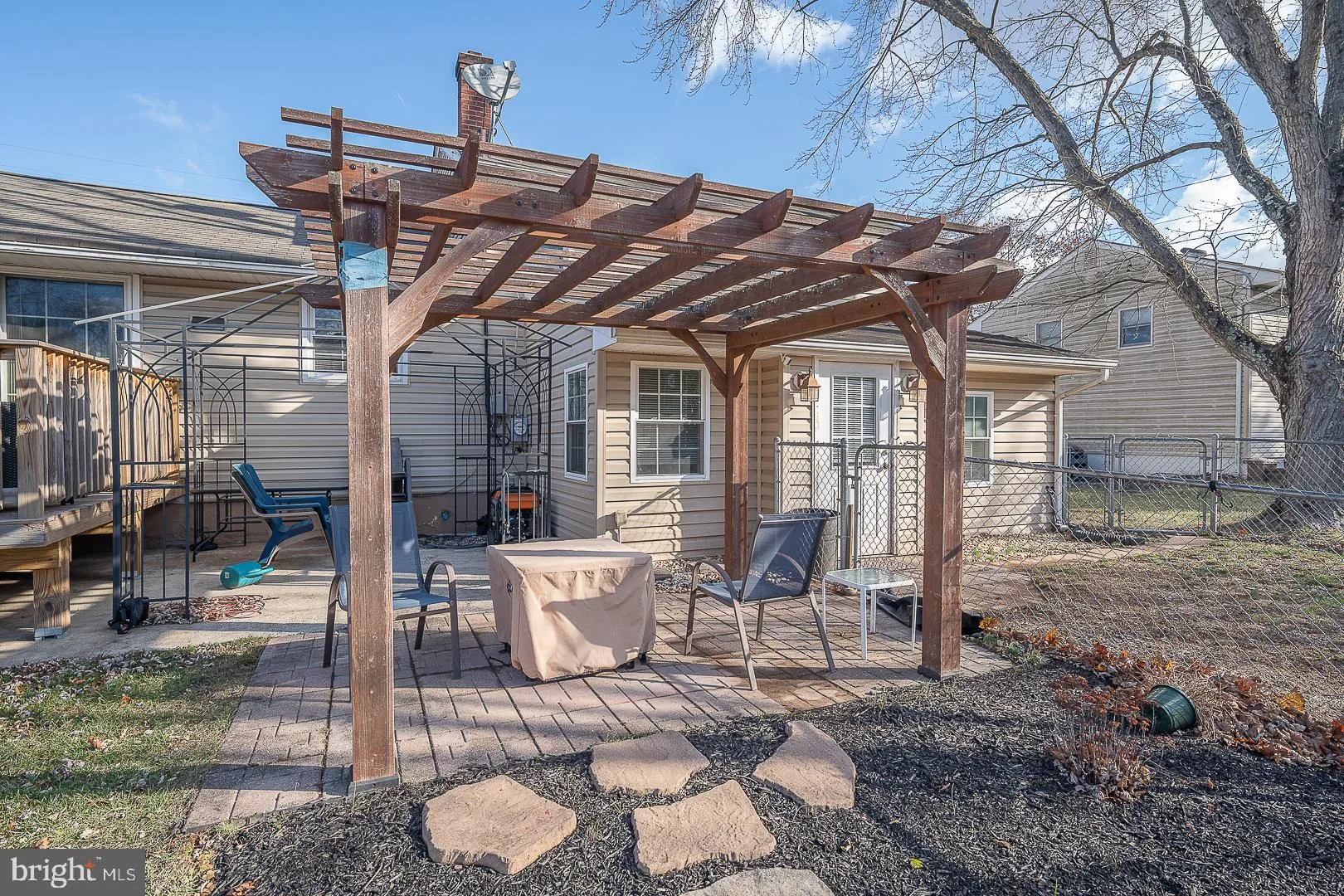 Telford, Pennsylvania 18969, United States, 4 Bedrooms Bedrooms, ,2 BathroomsBathrooms,Residential,Pending,22335