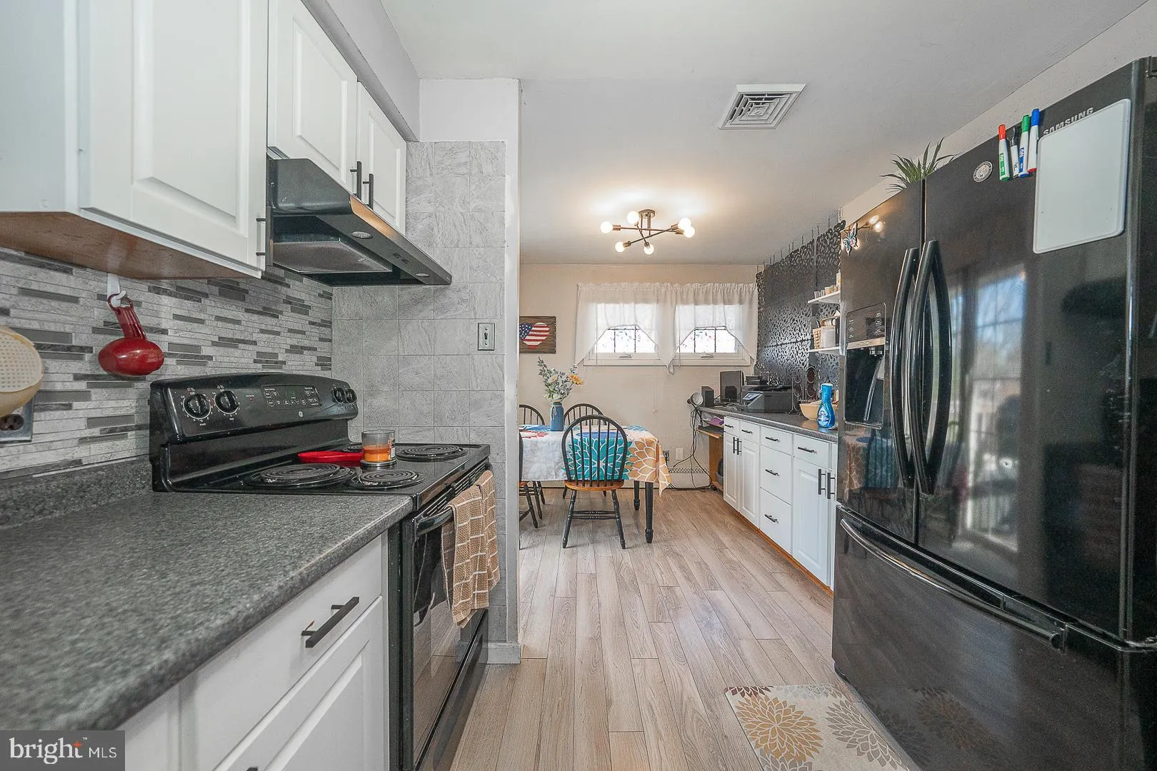 Telford, Pennsylvania 18969, United States, 4 Bedrooms Bedrooms, ,2 BathroomsBathrooms,Residential,Pending,22335