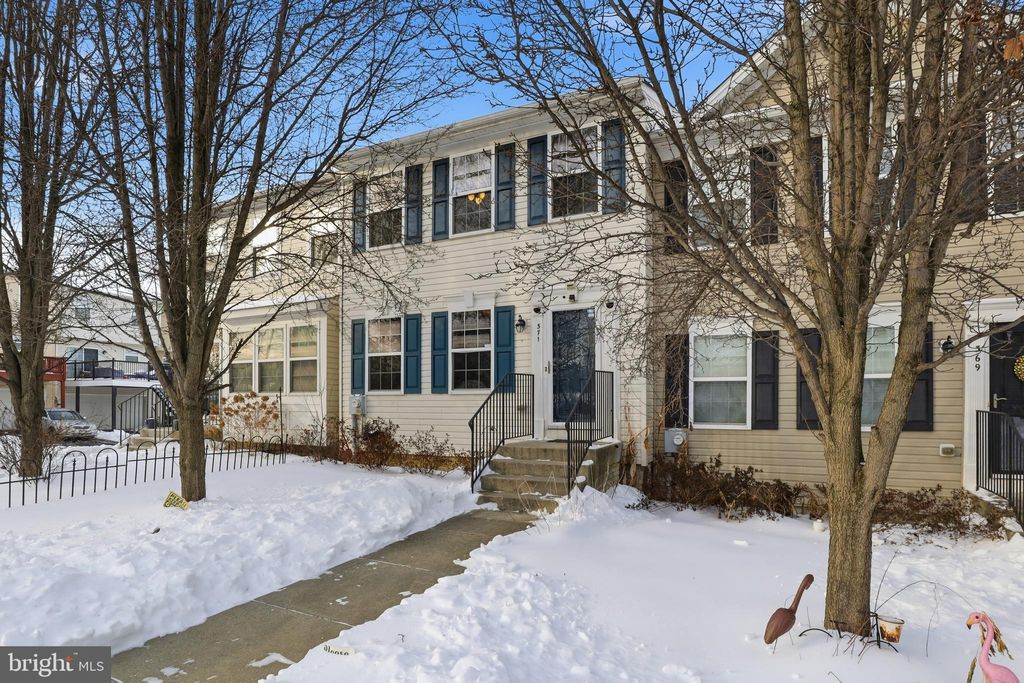 Photo of 371 Dickens Drive, LANCASTER, PA 17603 (MLS # PALA2082388)
