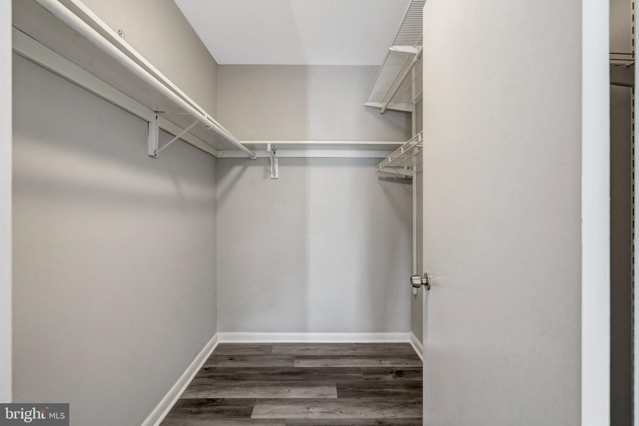 FAIRFAX WEST - Residential