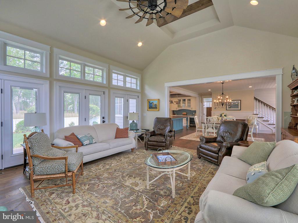 MARINERS RETREAT - Residential