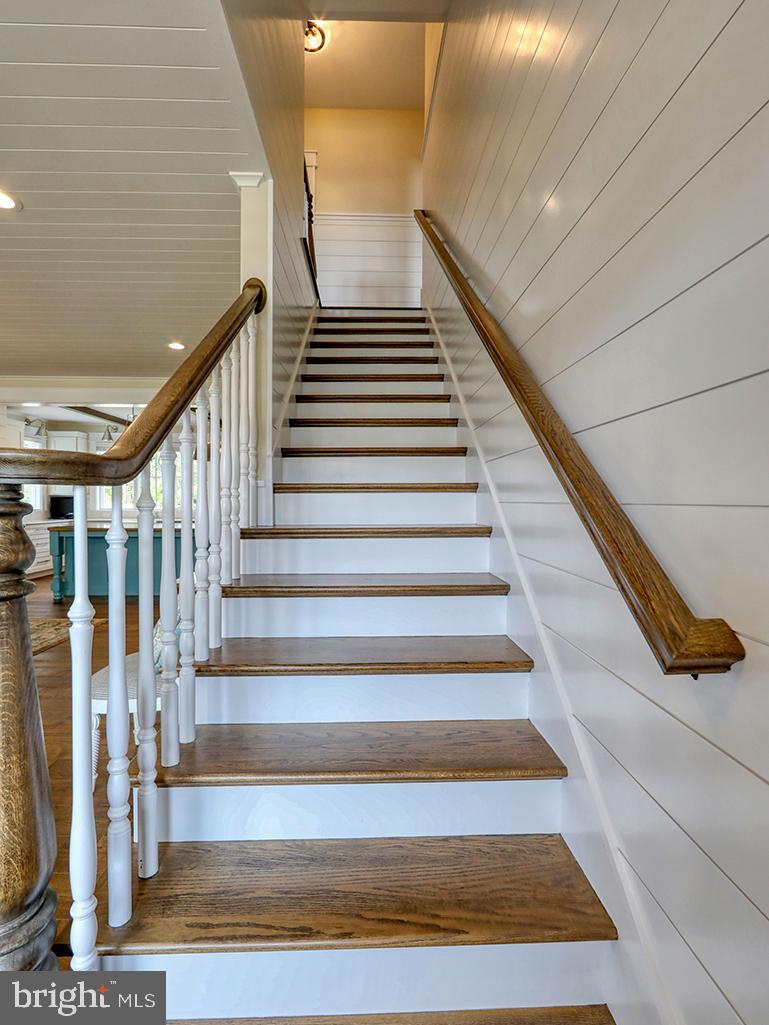 MARINERS RETREAT - Residential