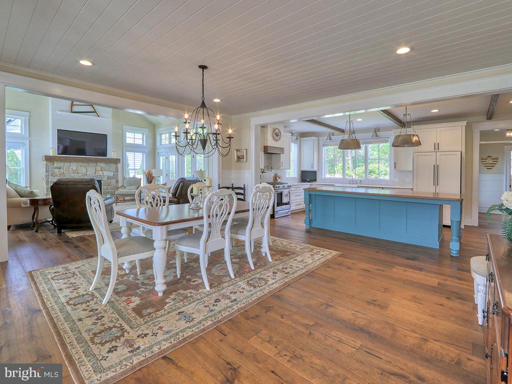 MARINERS RETREAT - Residential