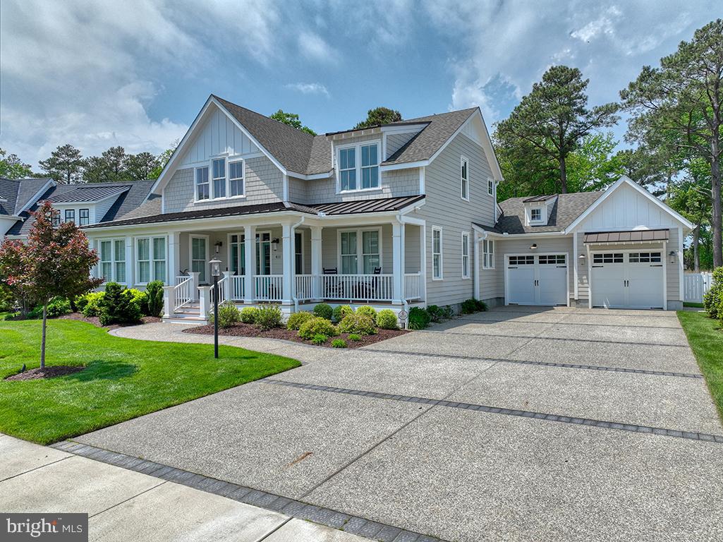 411 VIRDEN WAY