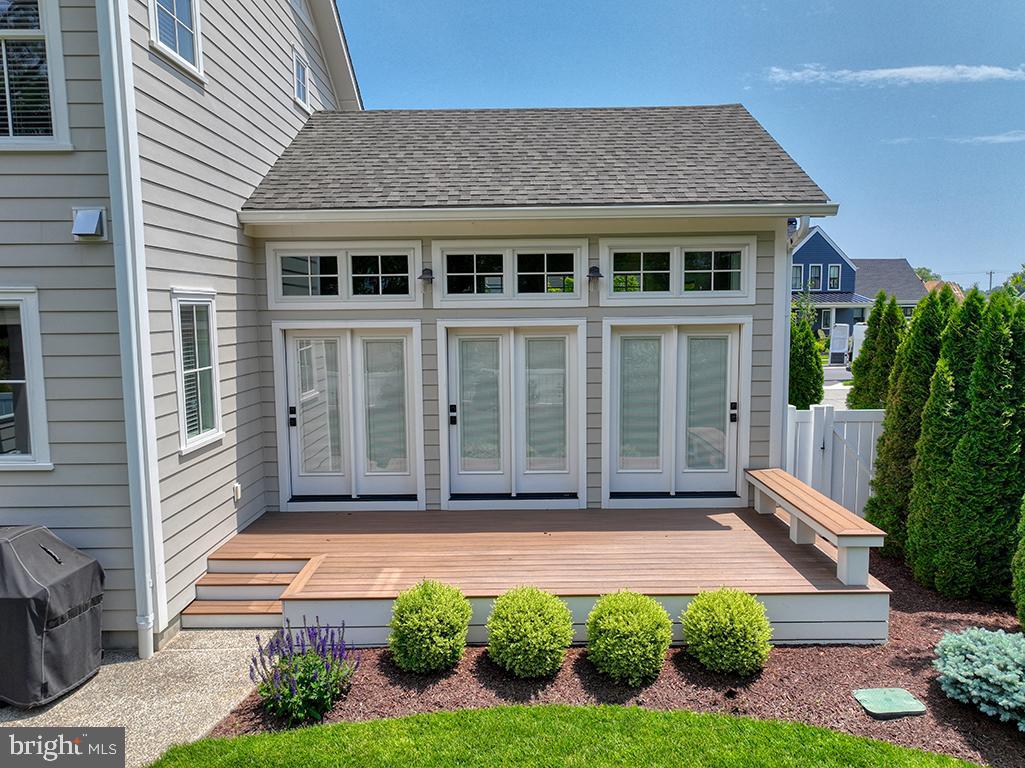 MARINERS RETREAT - Residential