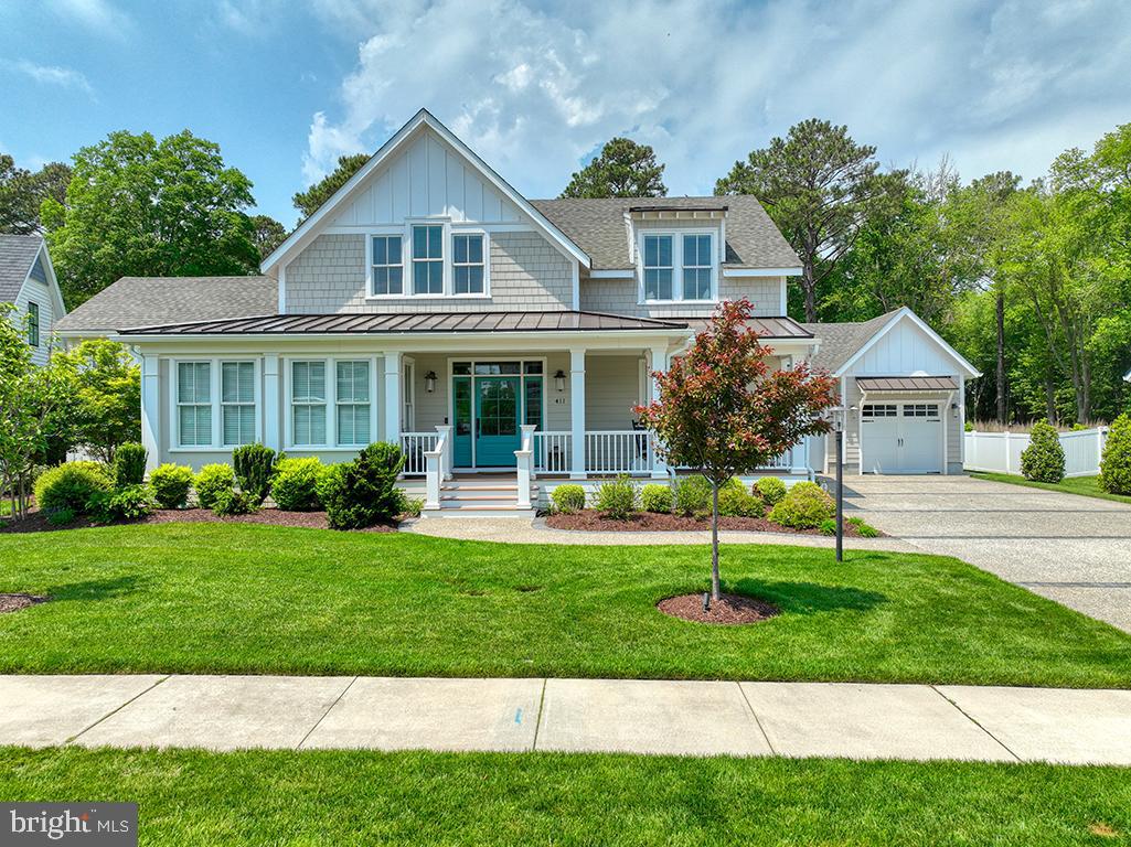 411 VIRDEN WAY