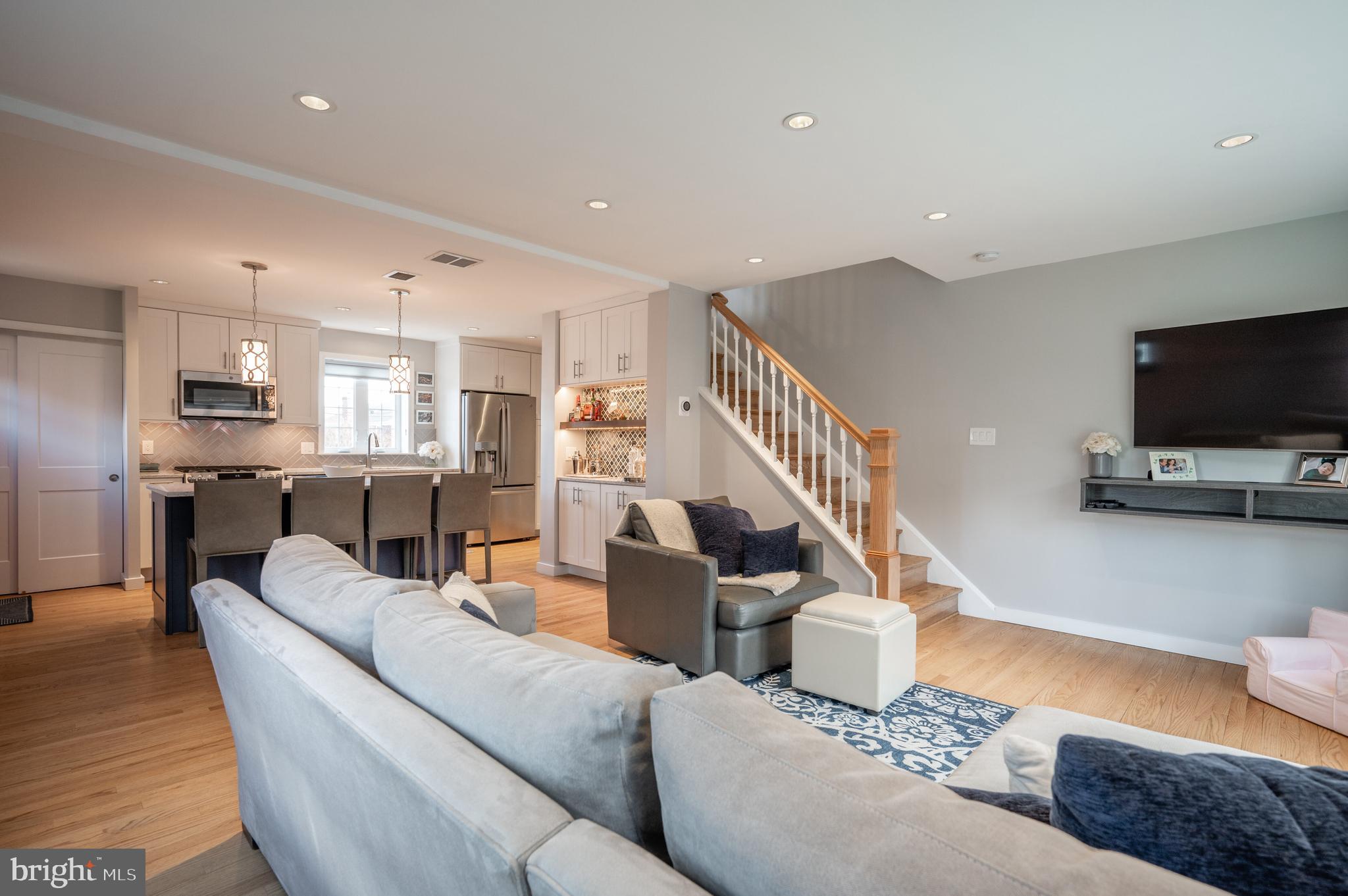 WARWICK VILLAGE - Residential