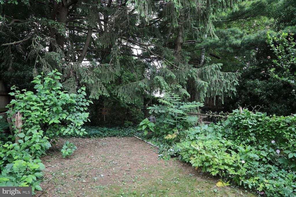 Photo of 512 W FREDERICK ST, LANCASTER, PA 17603 (MLS # PALA2036382)