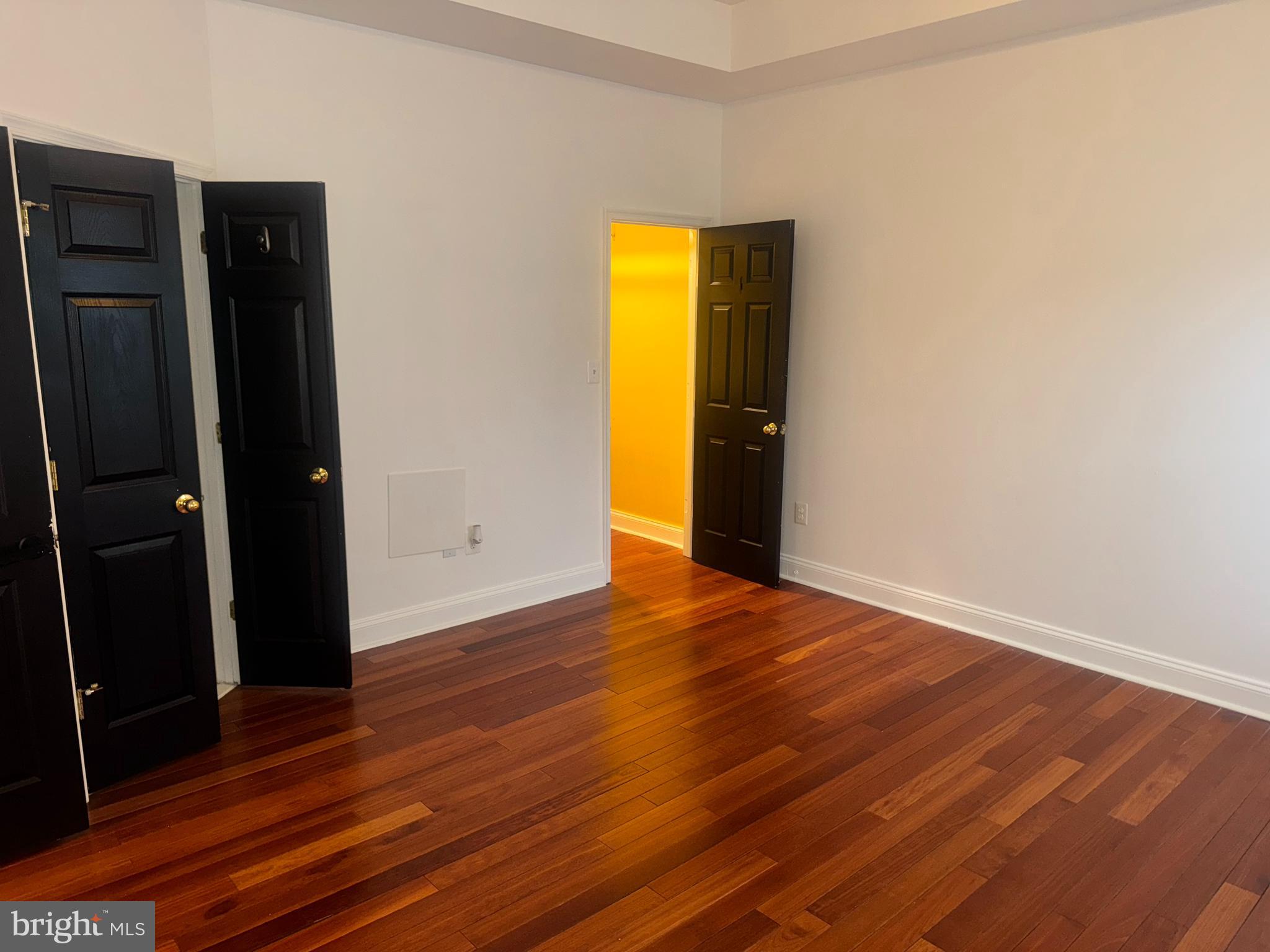 LITTLE ITALY - Residential