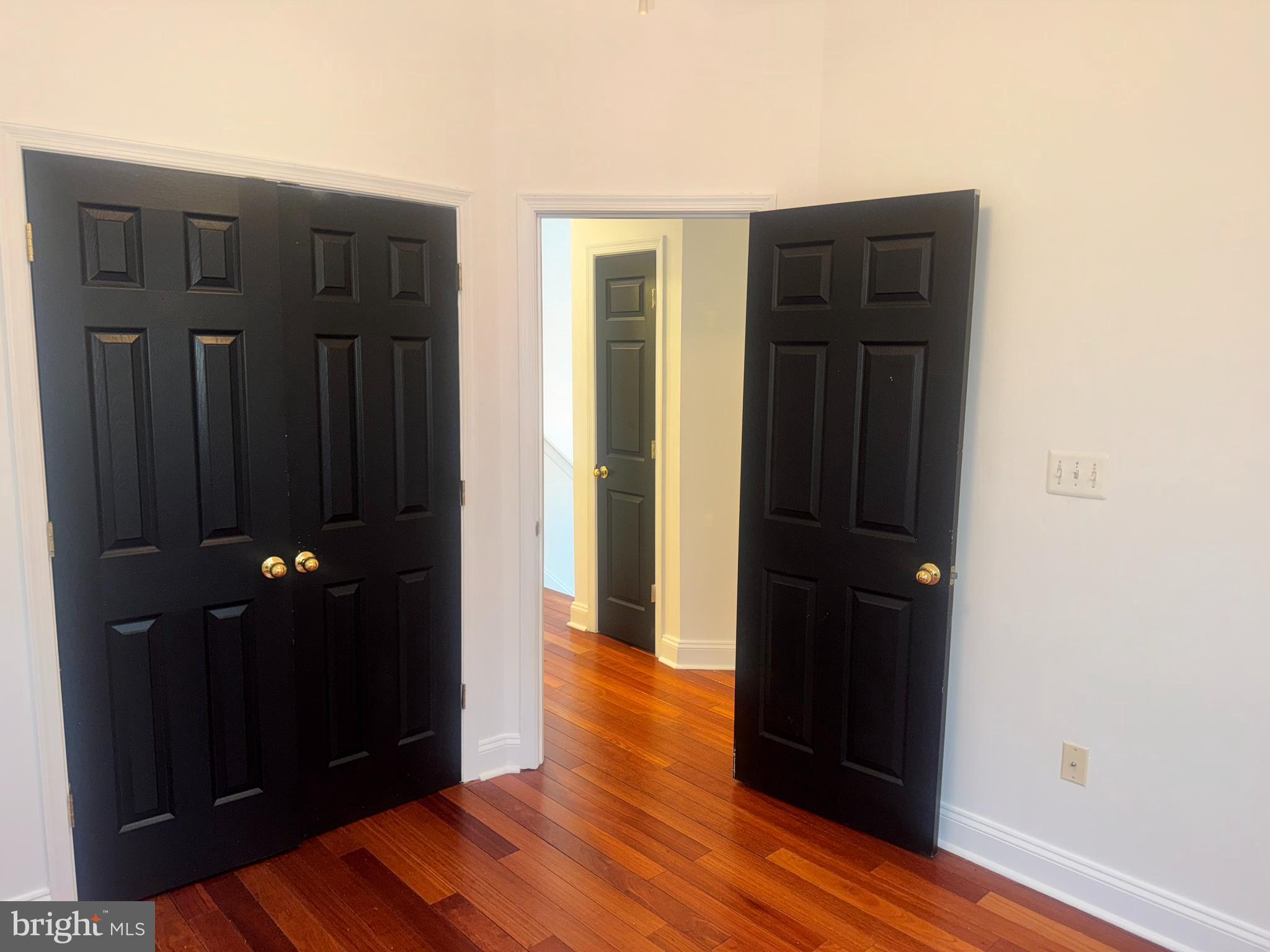 LITTLE ITALY - Residential