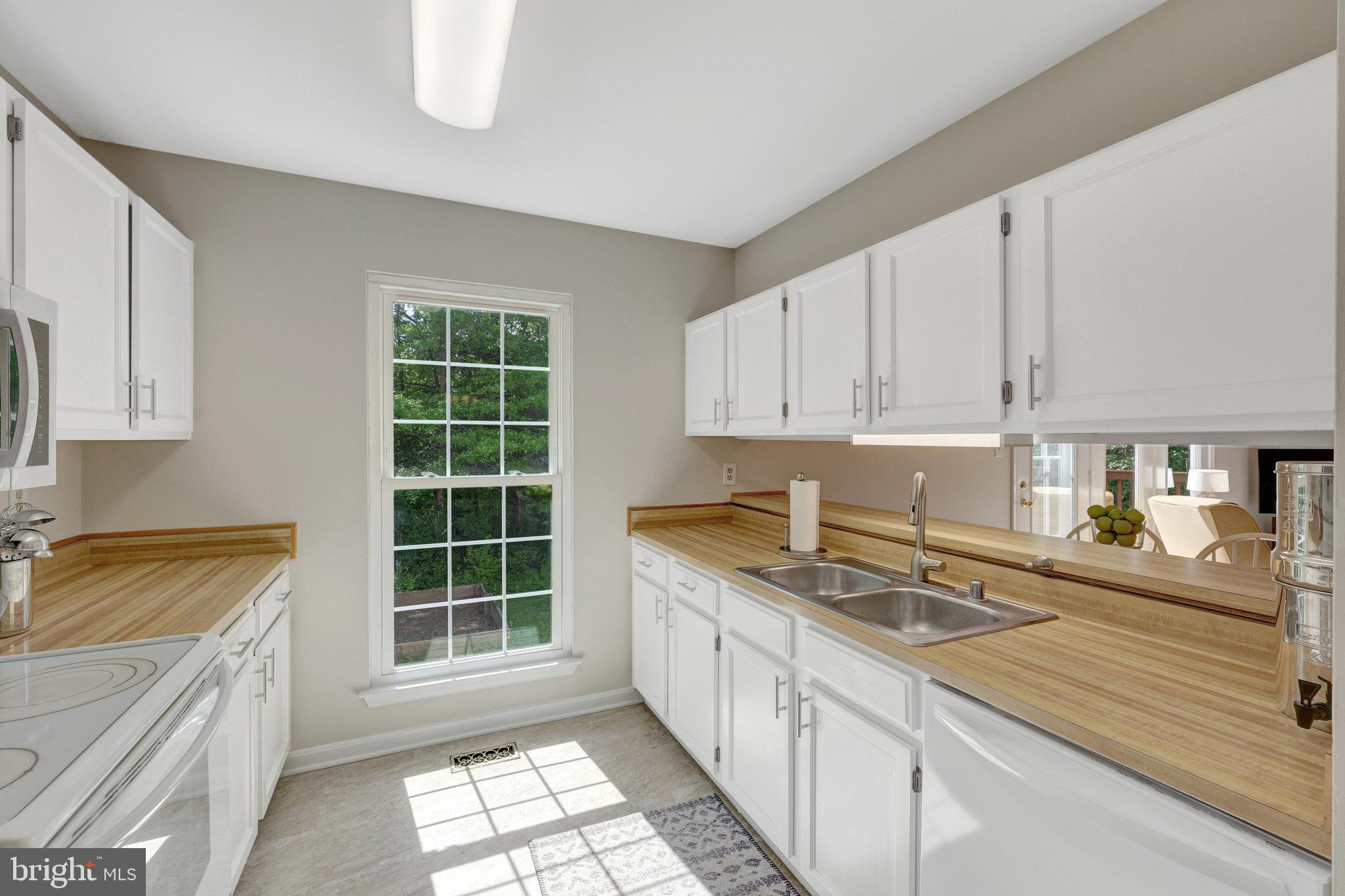 COUNTRYSIDE - Residential