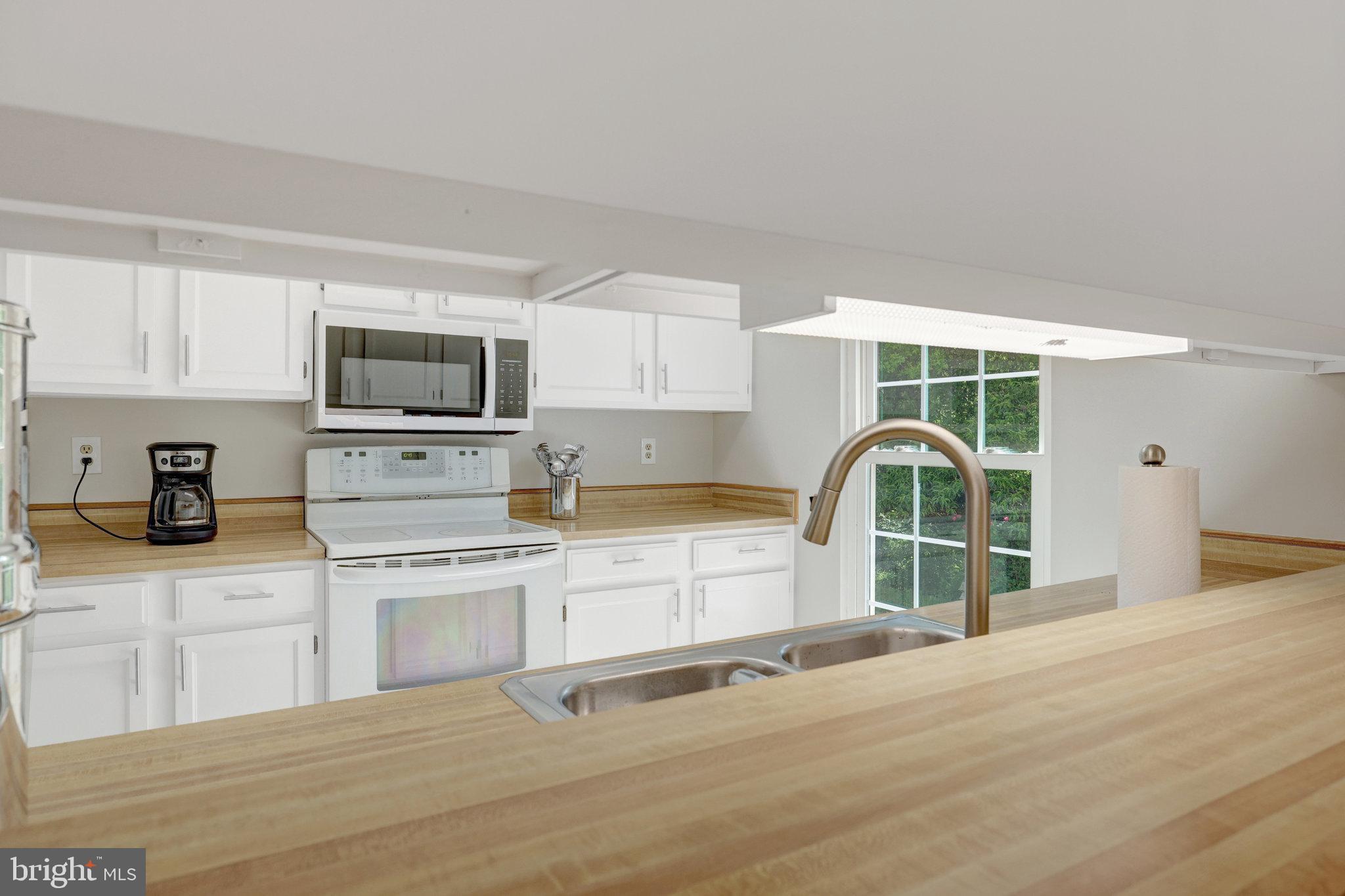 COUNTRYSIDE - Residential