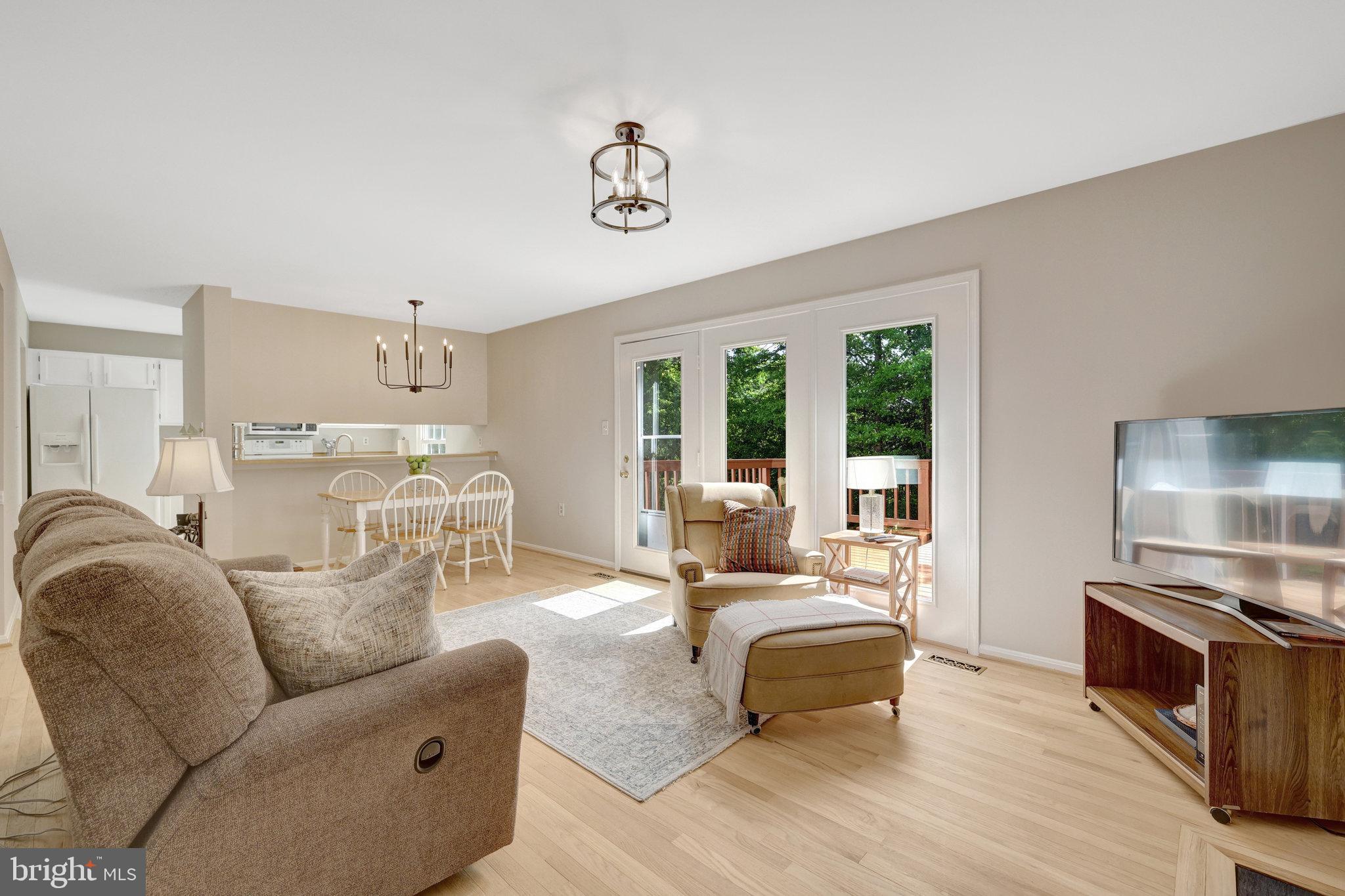 COUNTRYSIDE - Residential