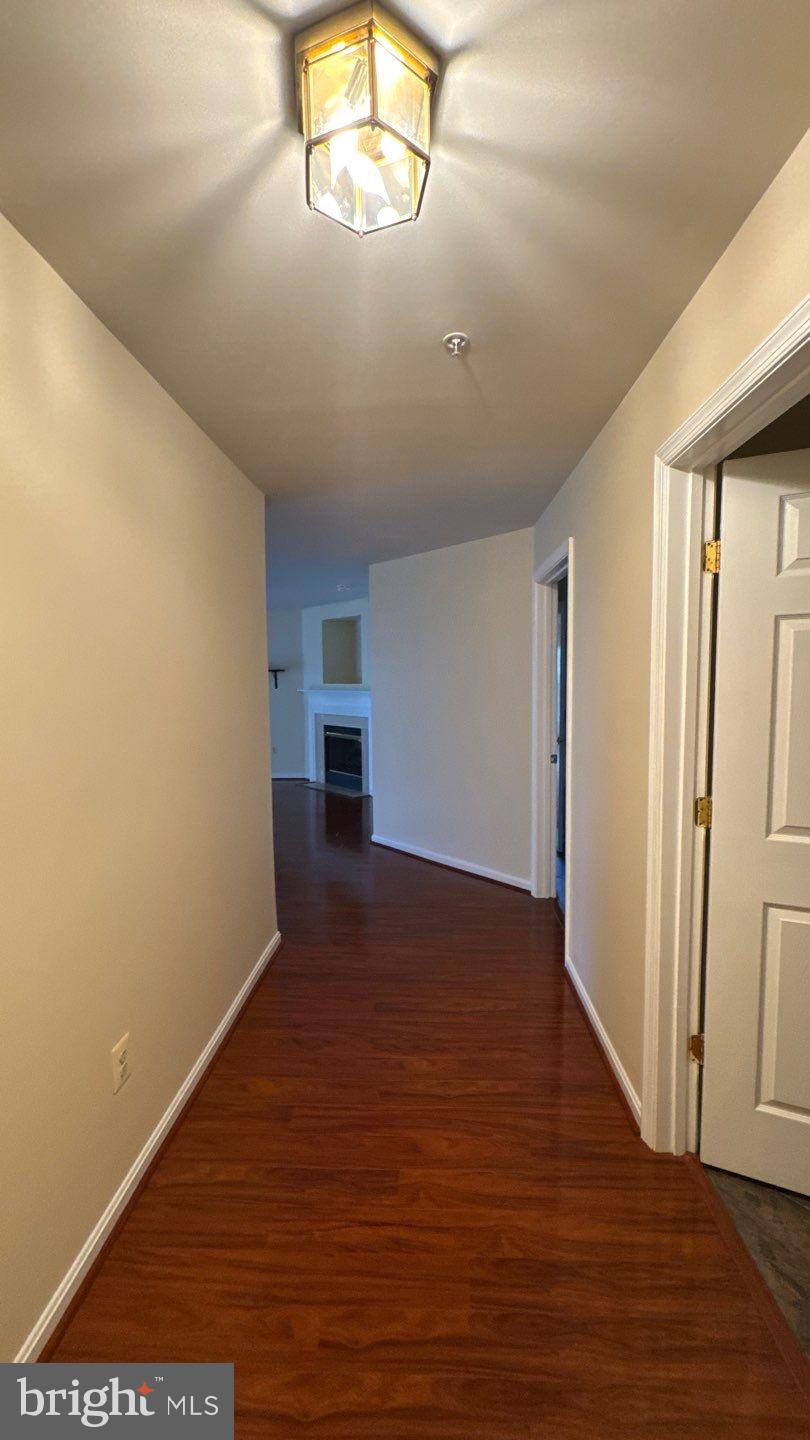 OAKLAND MILLS - Residential Lease