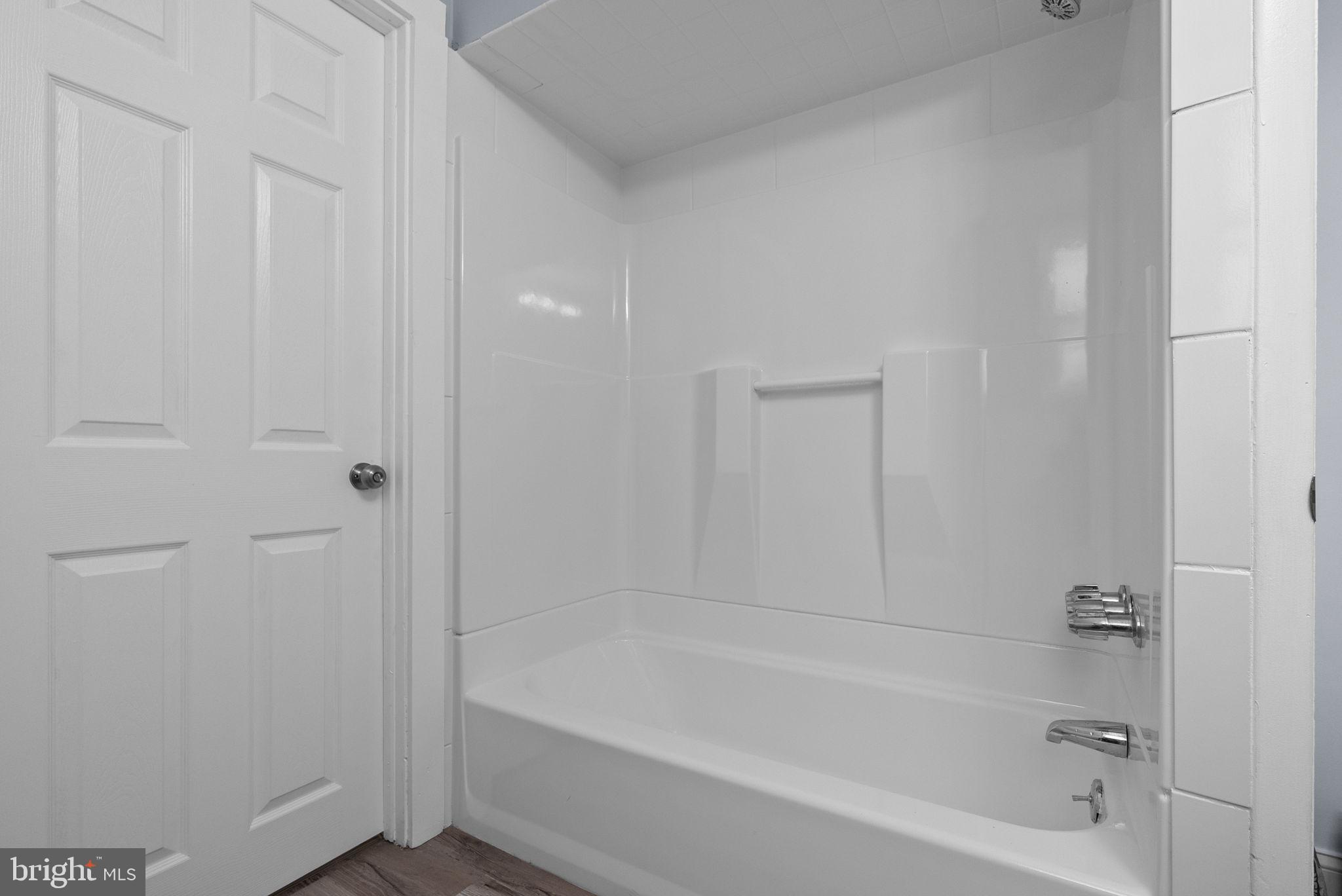 BRIDESBURG - Residential