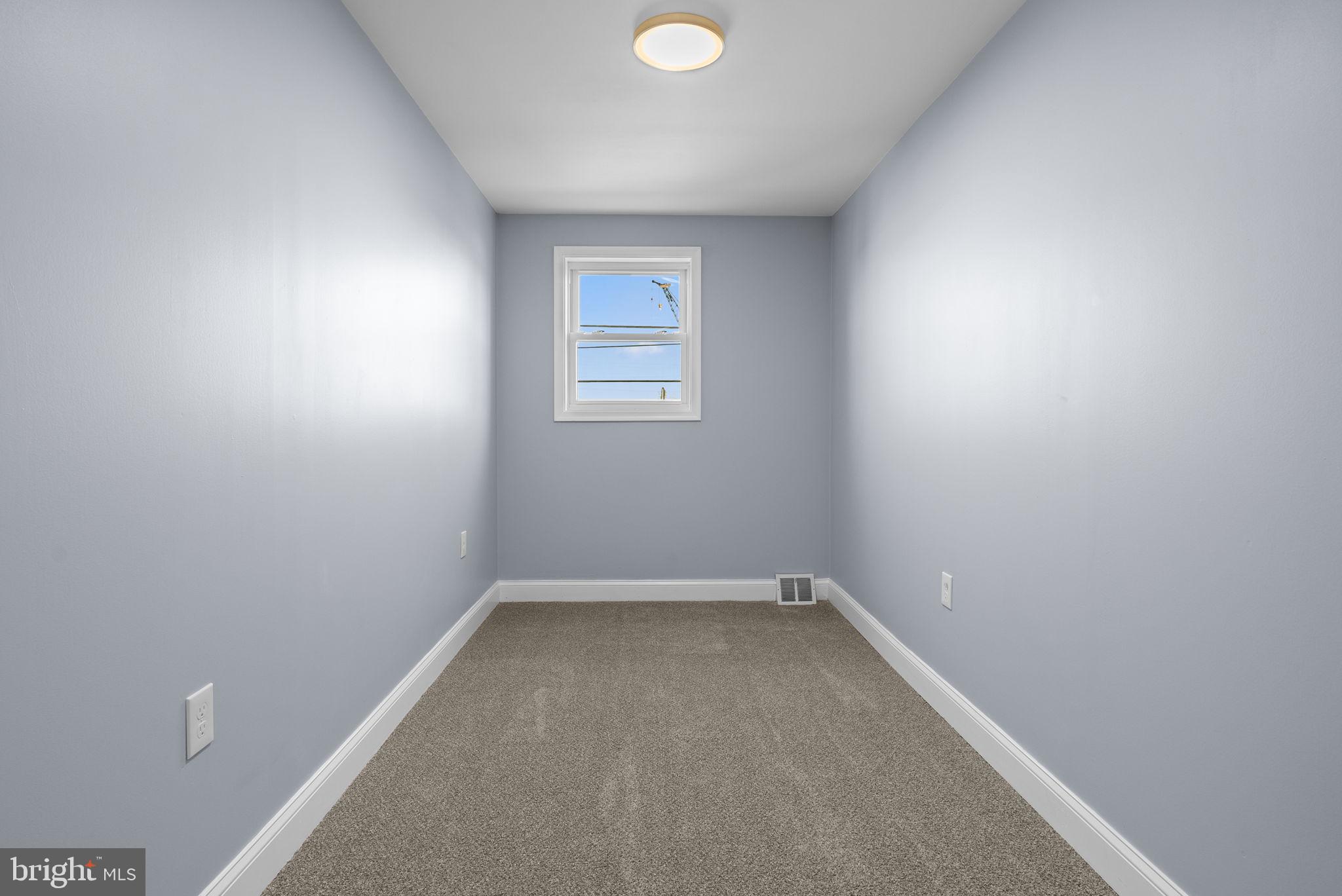 BRIDESBURG - Residential