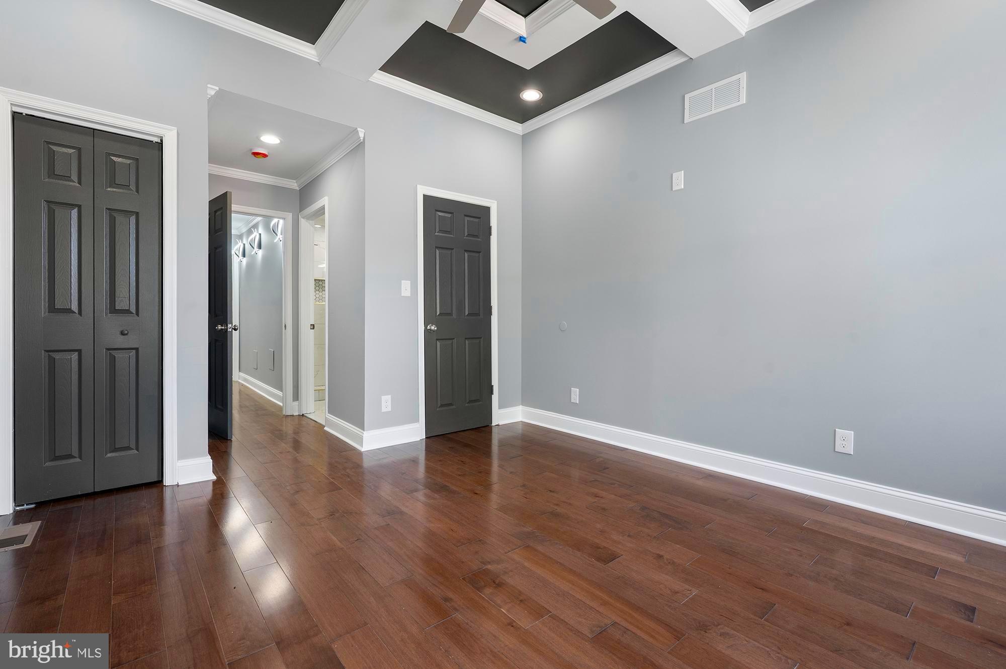 BROADWAY EAST - Residential