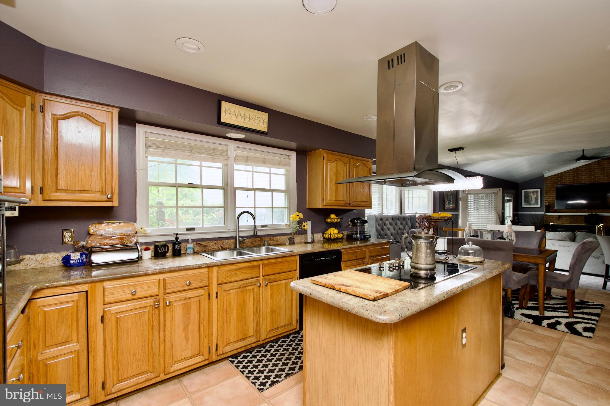 SIMMONS ACRES PLAT 5 - Residential