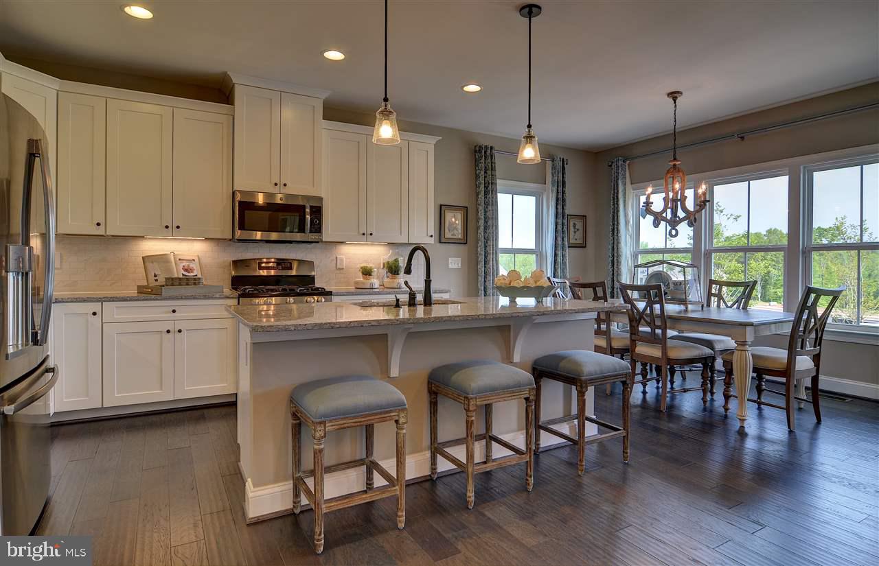 HIGH POINTE - Residential