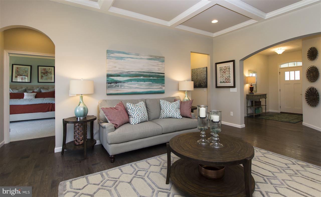 HIGH POINTE - Residential