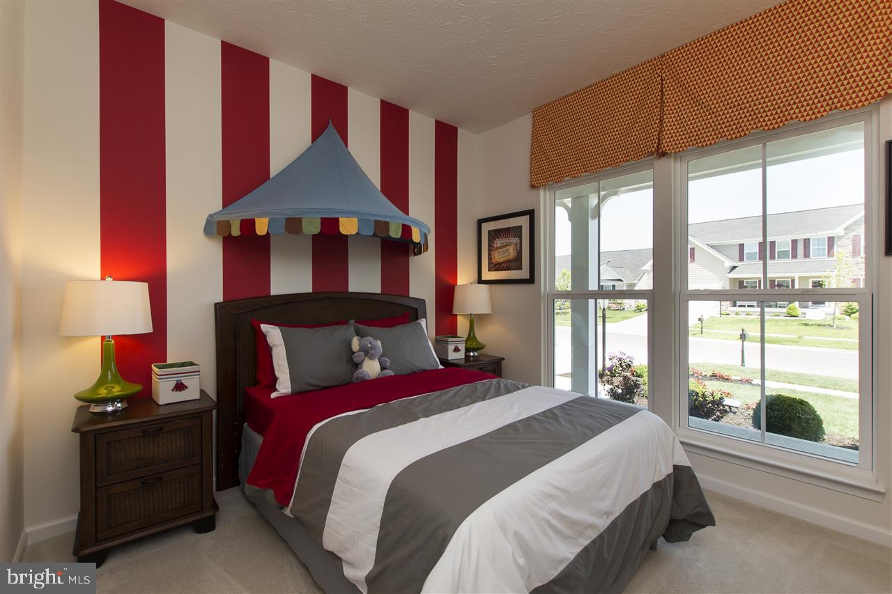 HIGH POINTE - Residential