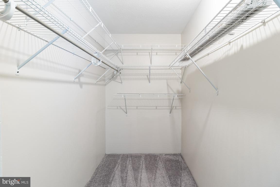 WHISPERING WOODS - Residential