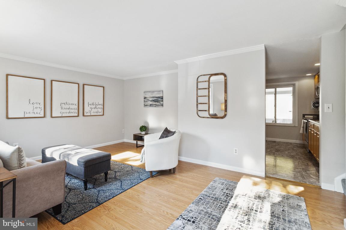 WHISPERING WOODS - Residential