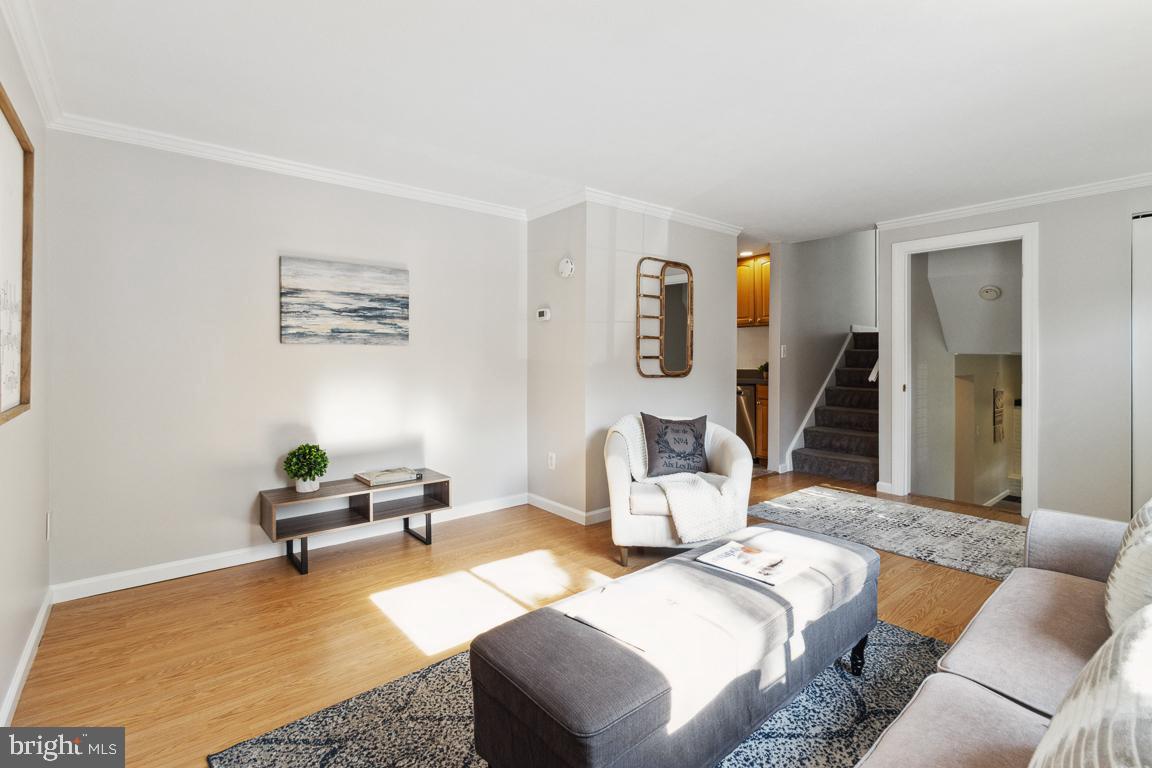 WHISPERING WOODS - Residential