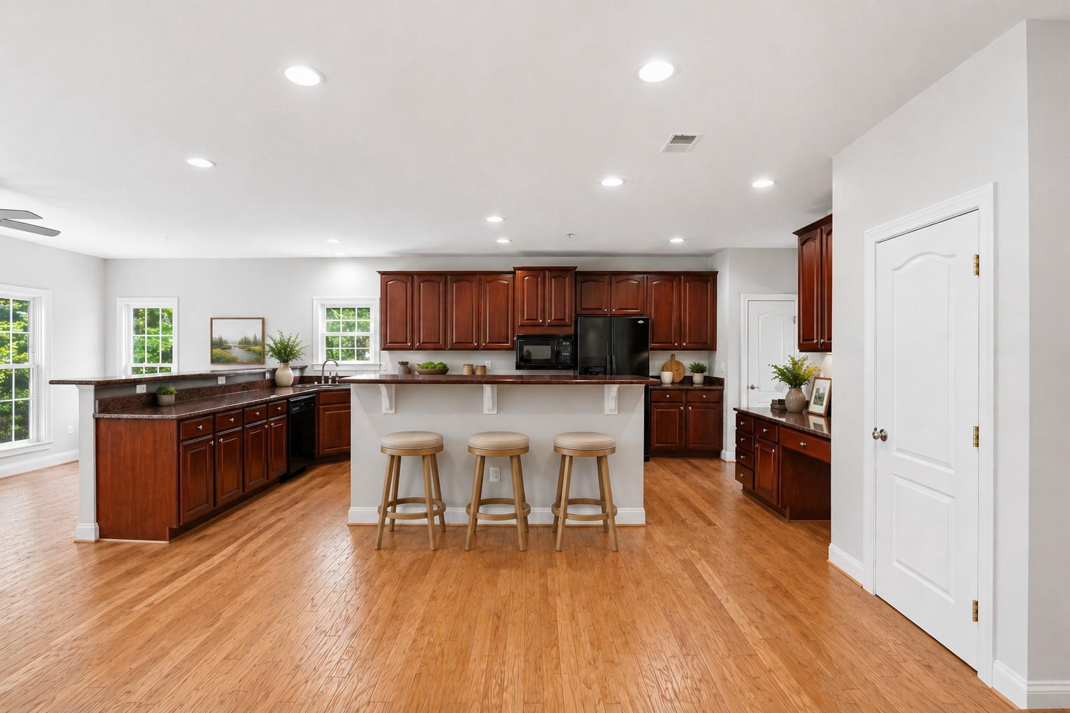 WOODMORE SOUTH - Residential
