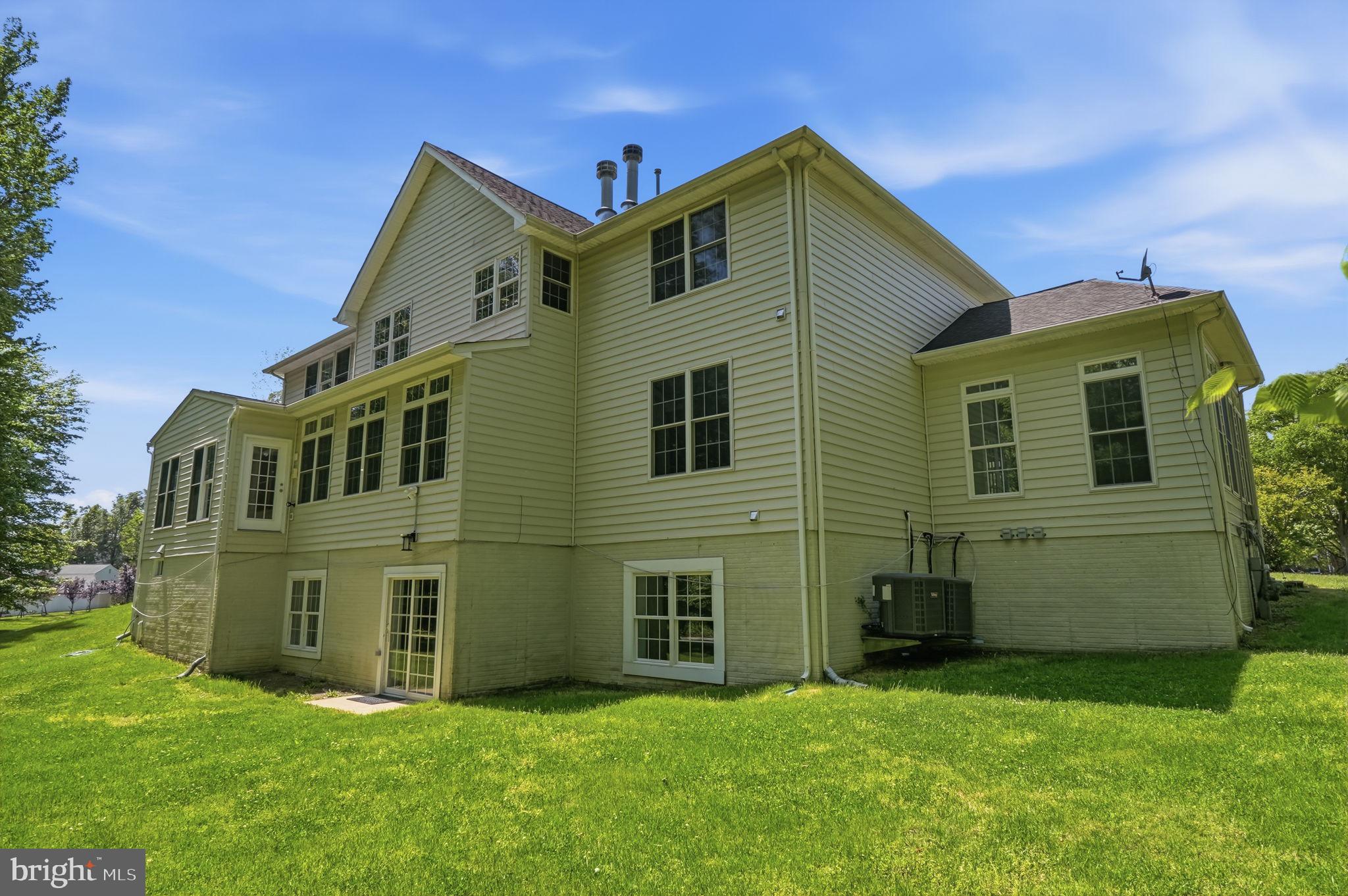 WOODMORE SOUTH - Residential
