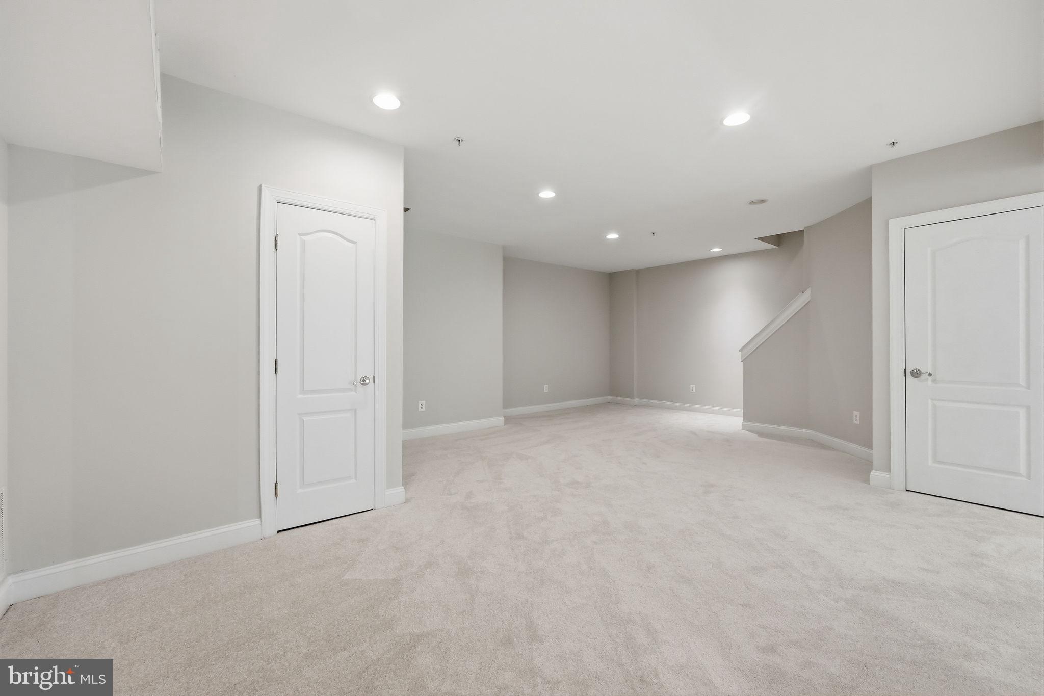 WOODMORE SOUTH - Residential