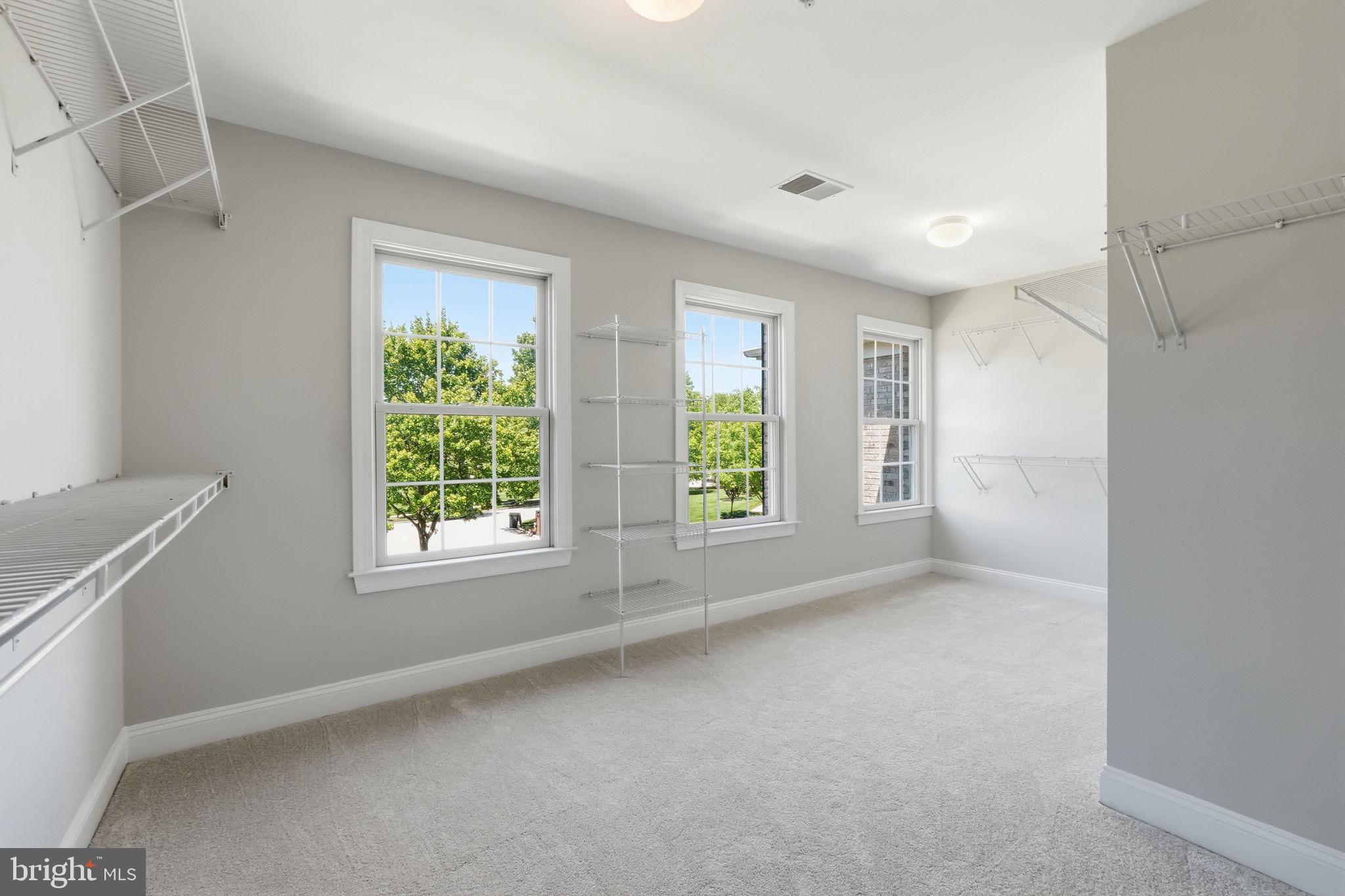 WOODMORE SOUTH - Residential