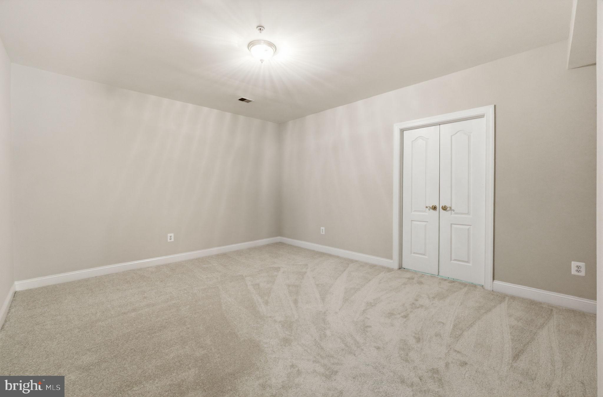 WOODMORE SOUTH - Residential