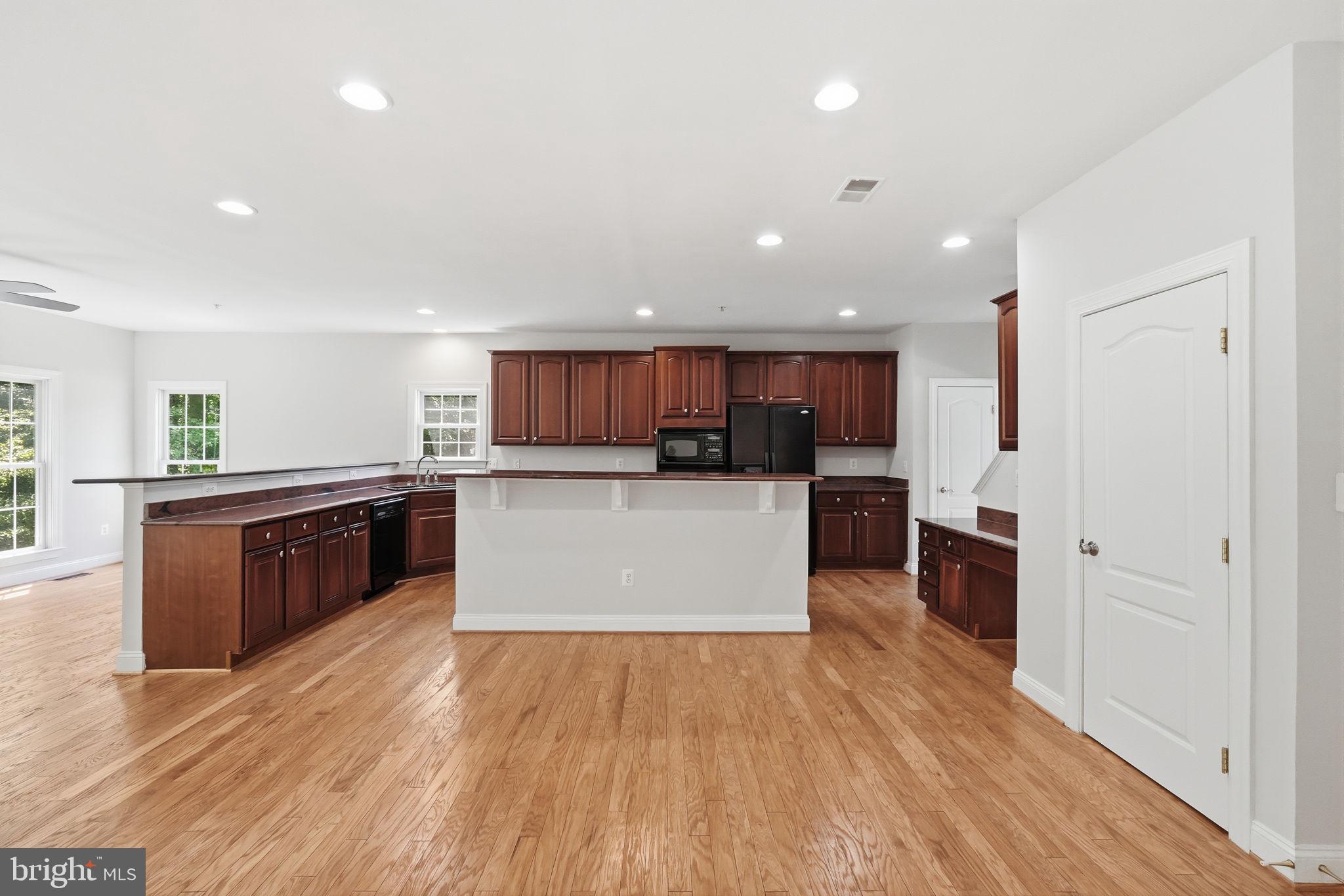 WOODMORE SOUTH - Residential
