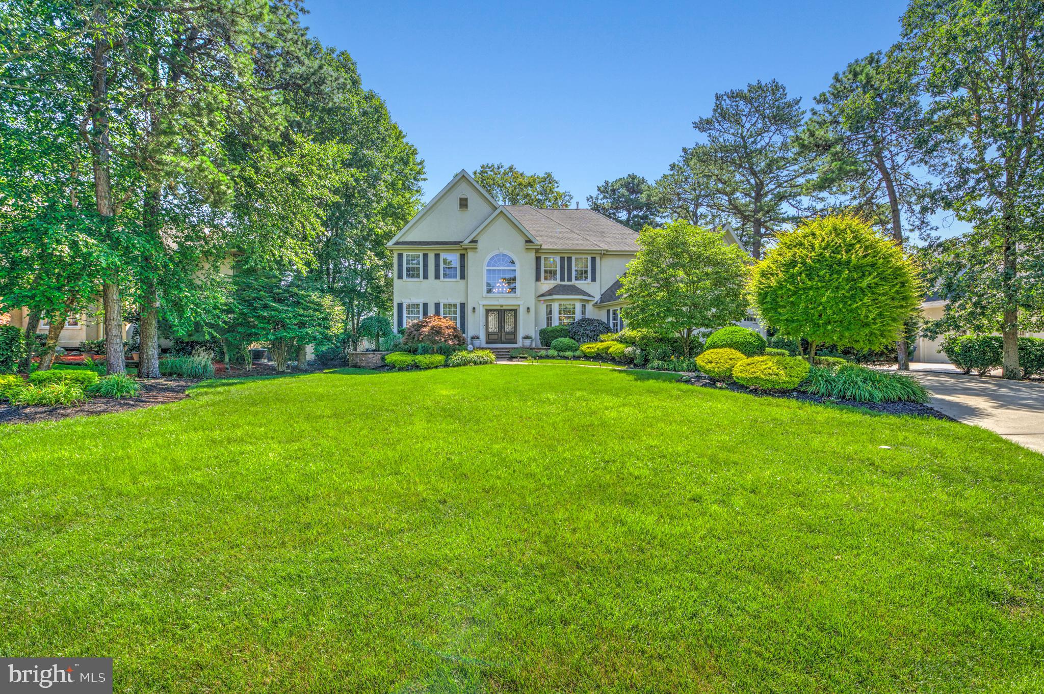 18 KNOTTINGHAM DRIVE