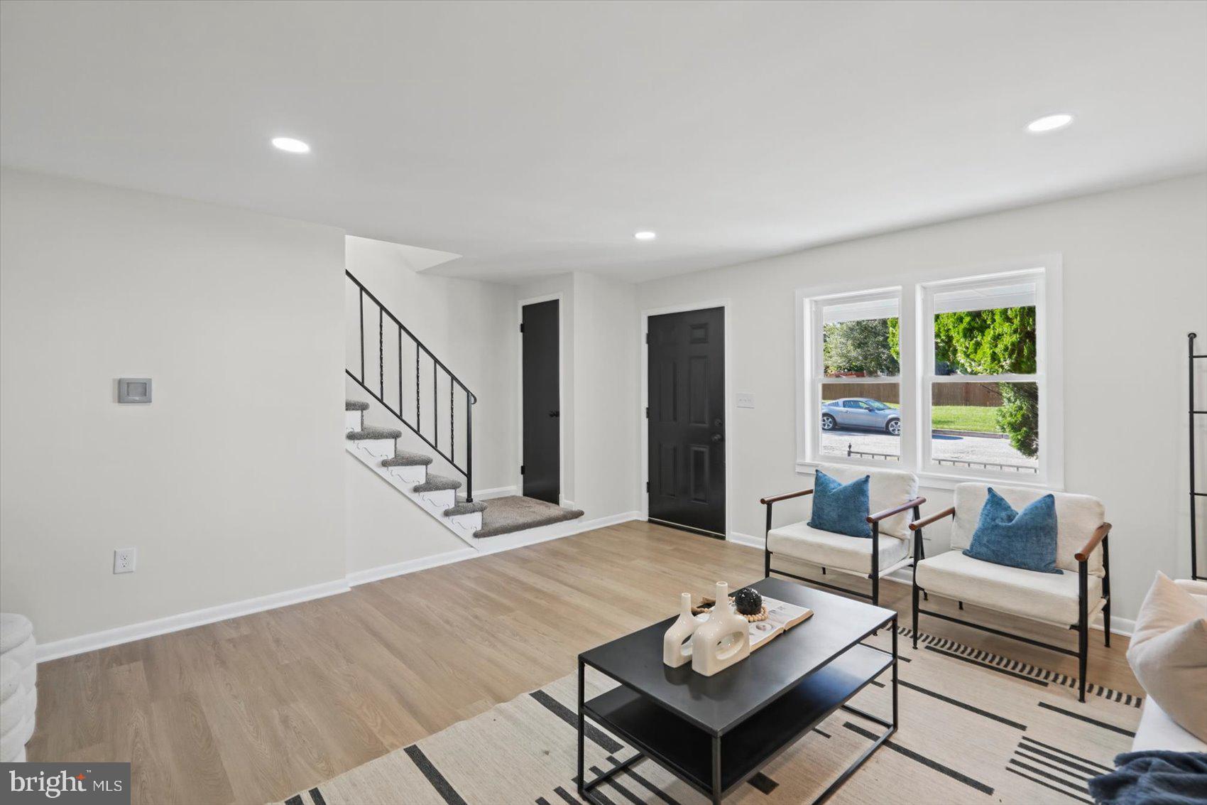4602 SEIFERT AVENUE