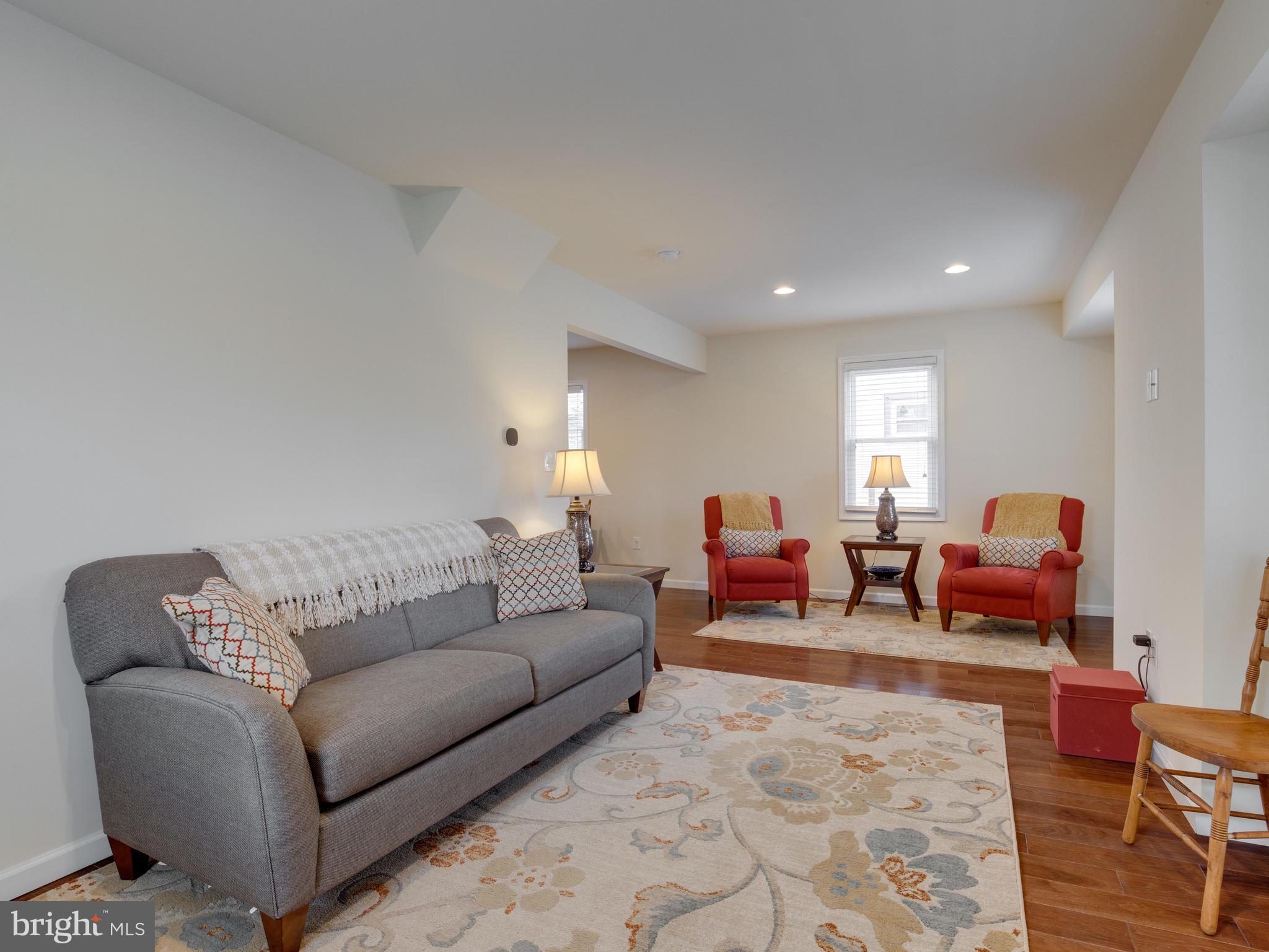 KINGSTON HEIGHTS - Residential