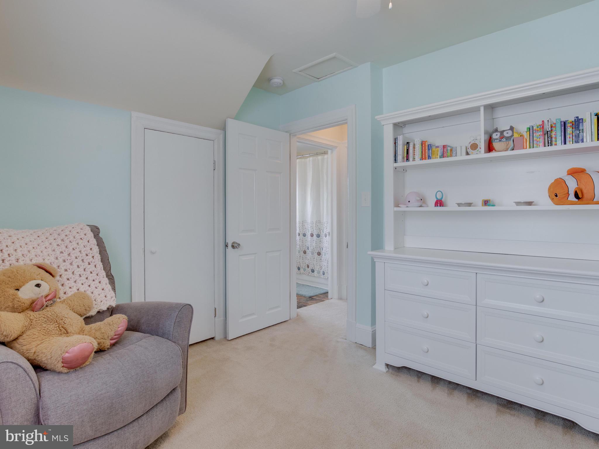 KINGSTON HEIGHTS - Residential