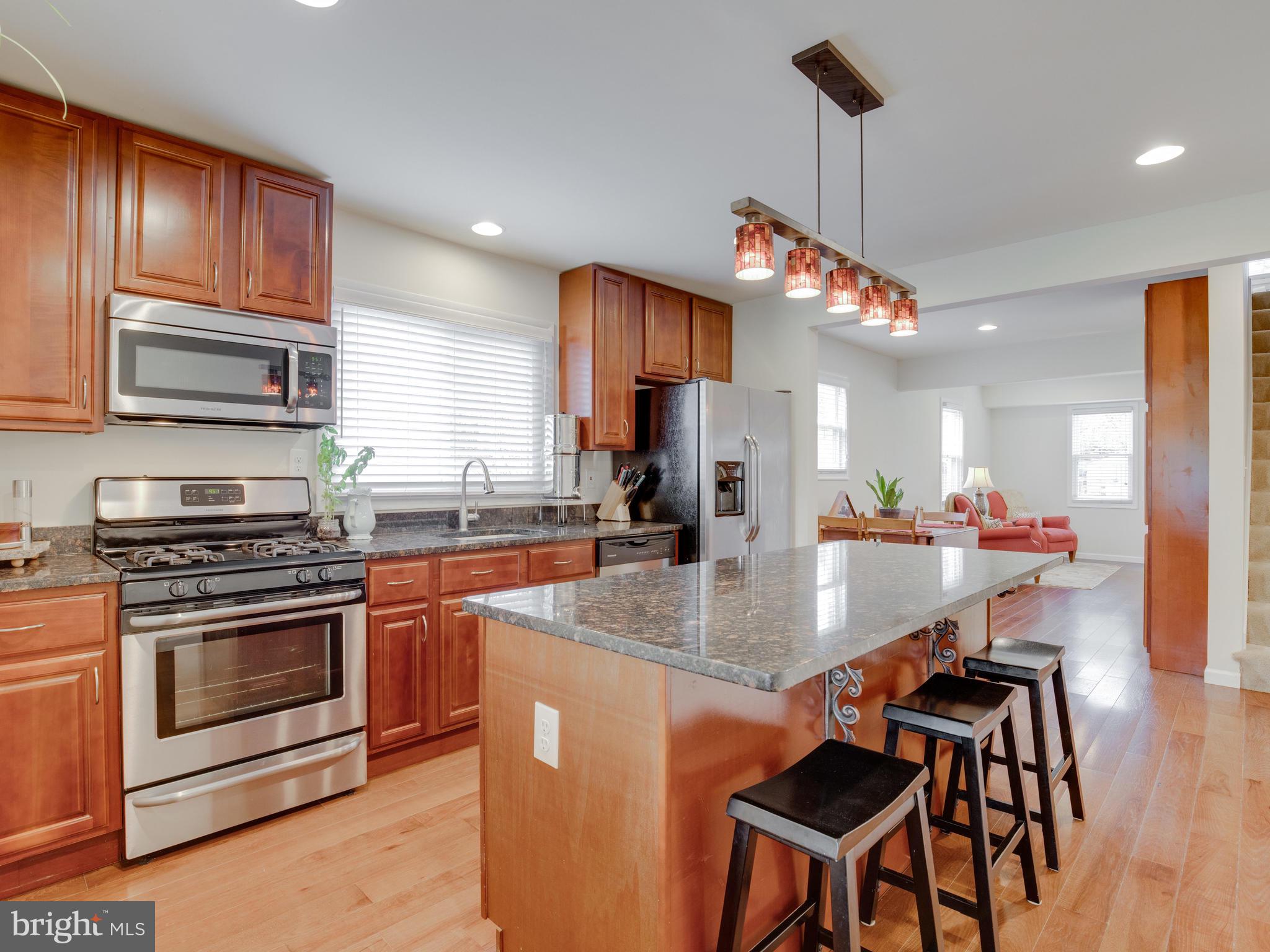 KINGSTON HEIGHTS - Residential