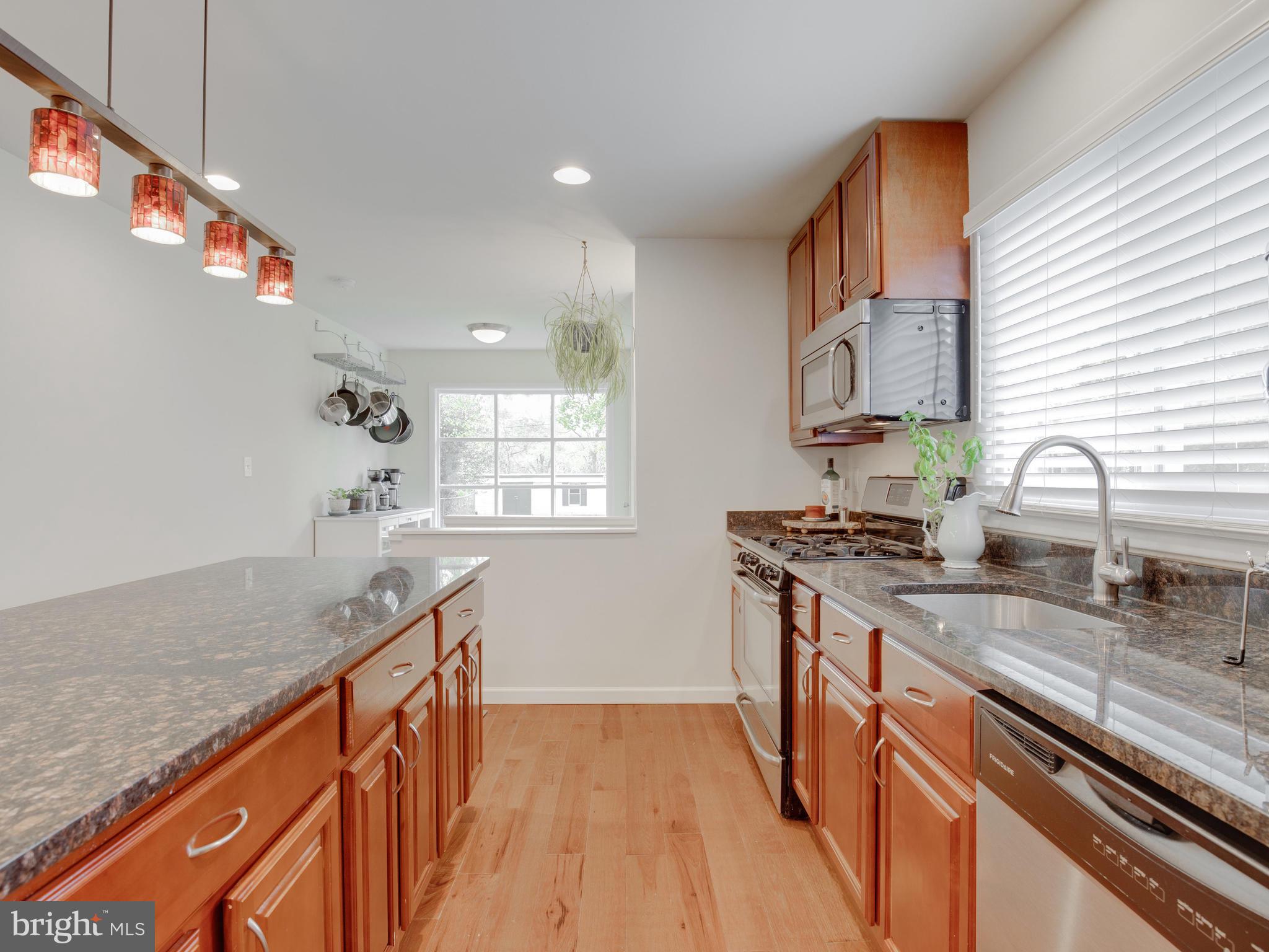 KINGSTON HEIGHTS - Residential