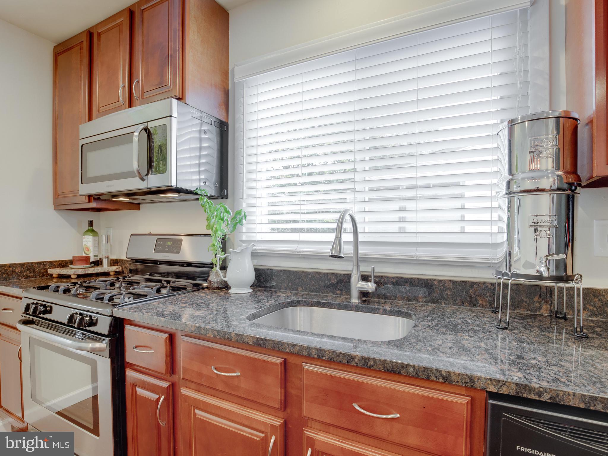 KINGSTON HEIGHTS - Residential