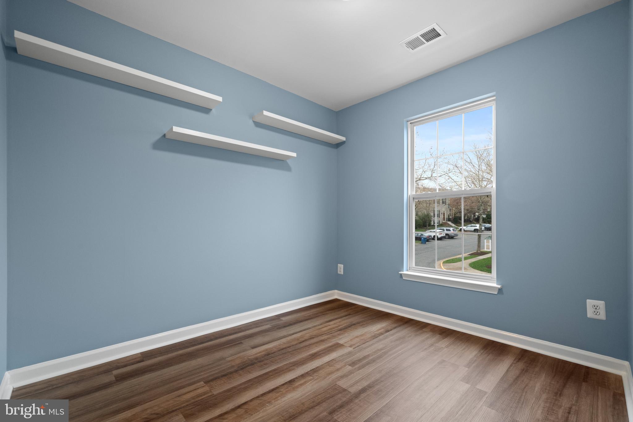 SOUTH RIDING - Residential