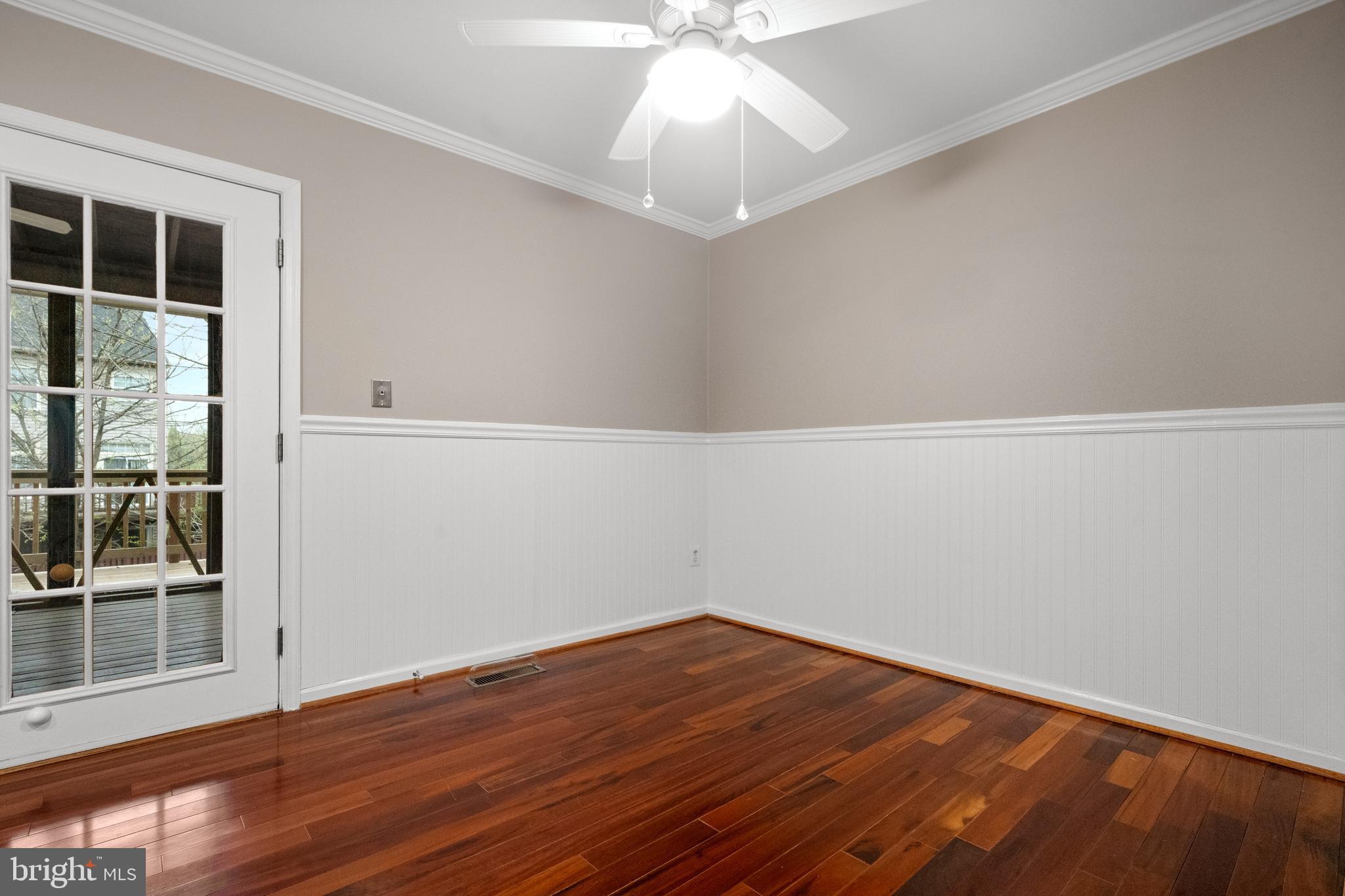 SOUTH RIDING - Residential