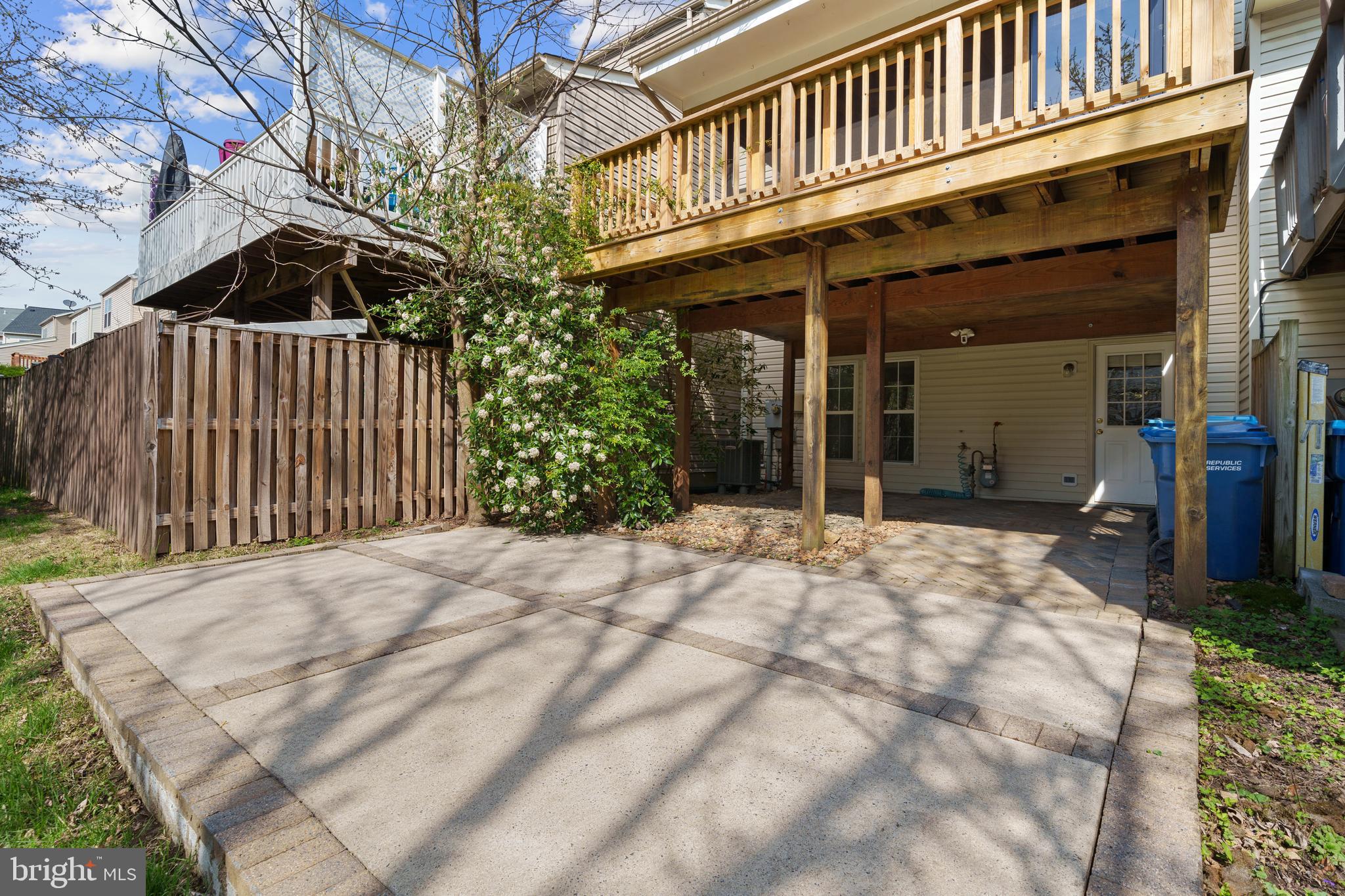 SOUTH RIDING - Residential