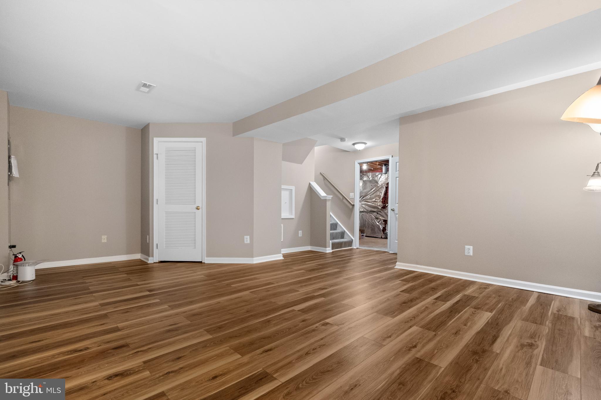 SOUTH RIDING - Residential