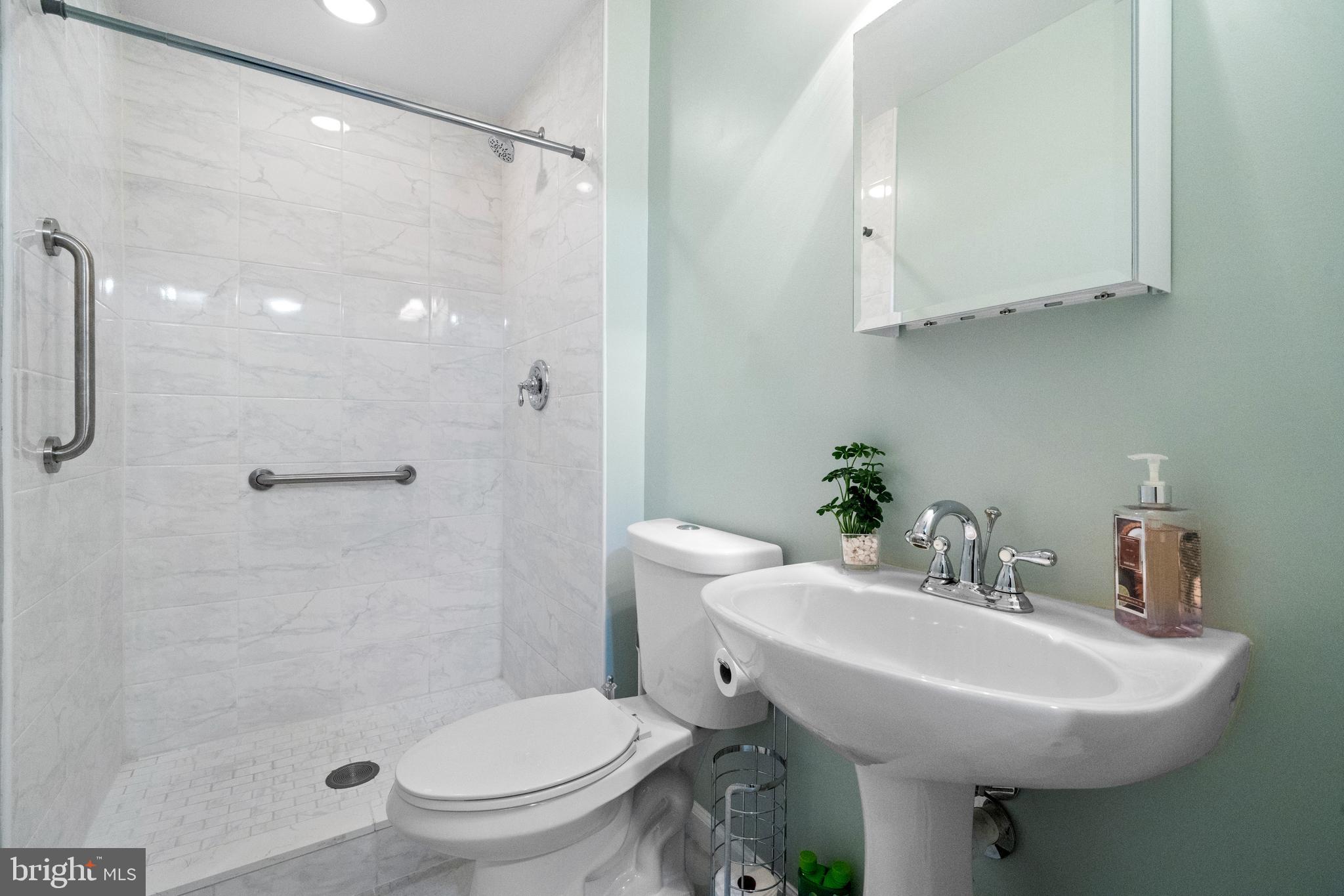 SOUTH RIDING - Residential