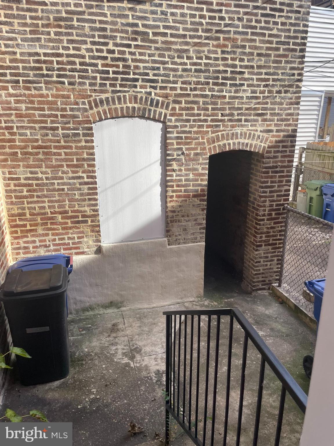 LOCUST POINT - Residential Lease