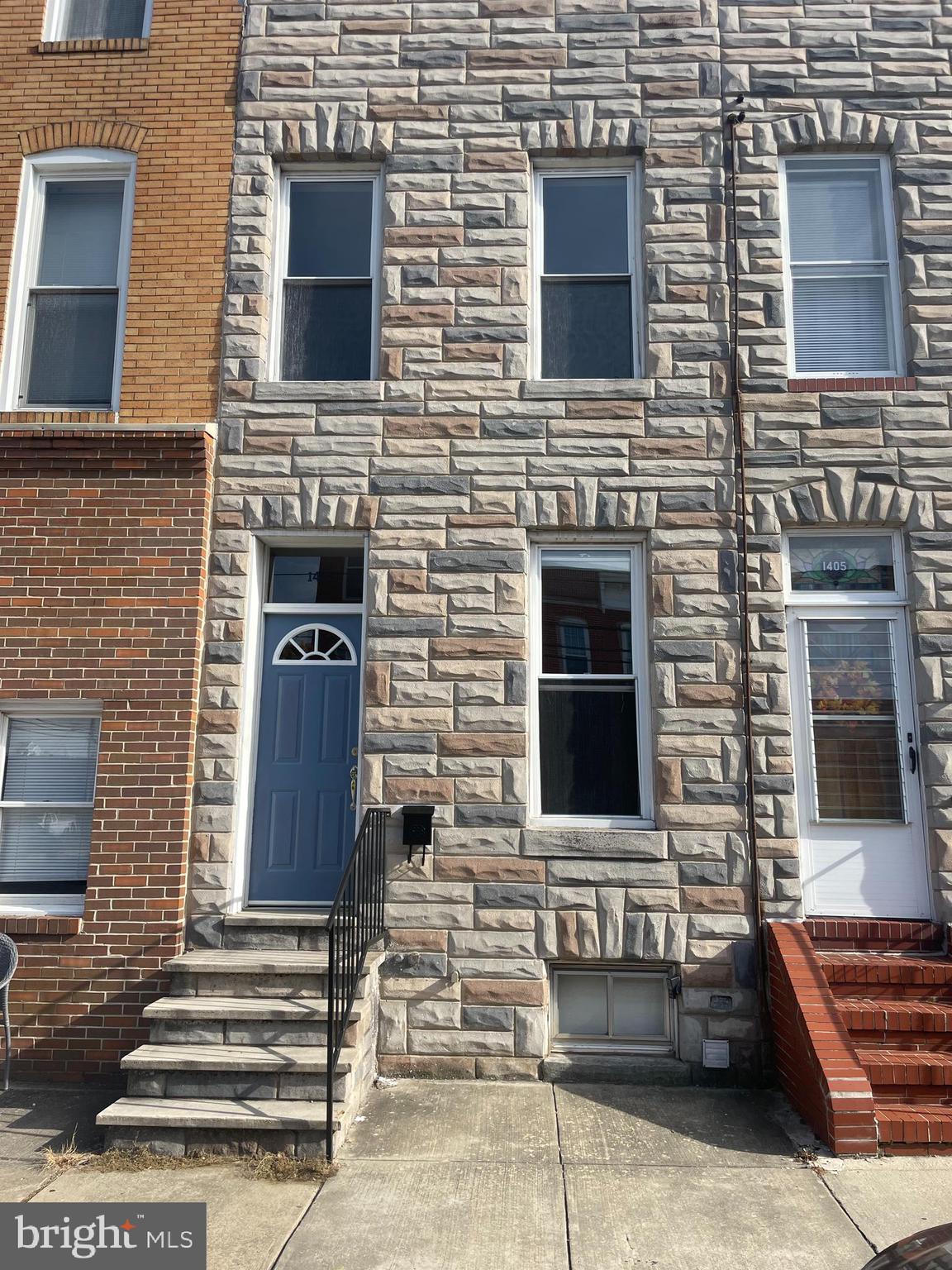 LOCUST POINT - Residential Lease